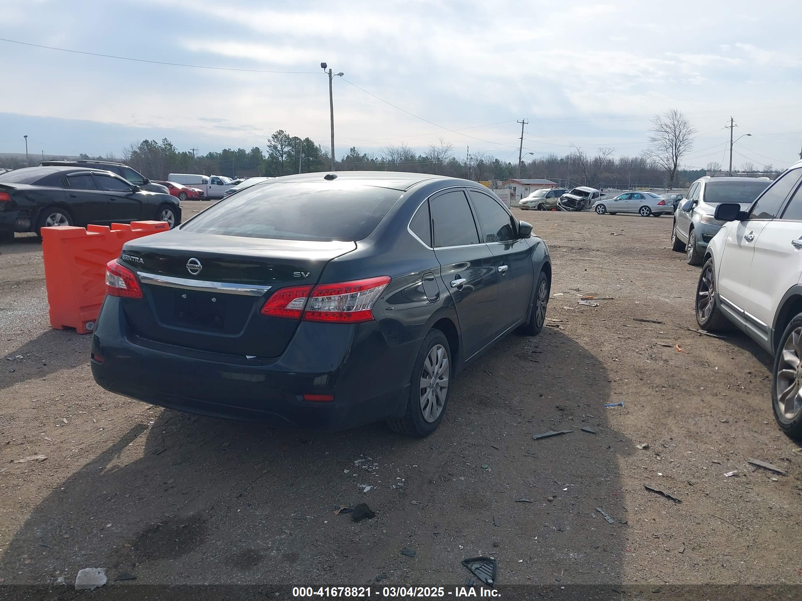 NISSAN SENTRA image 4