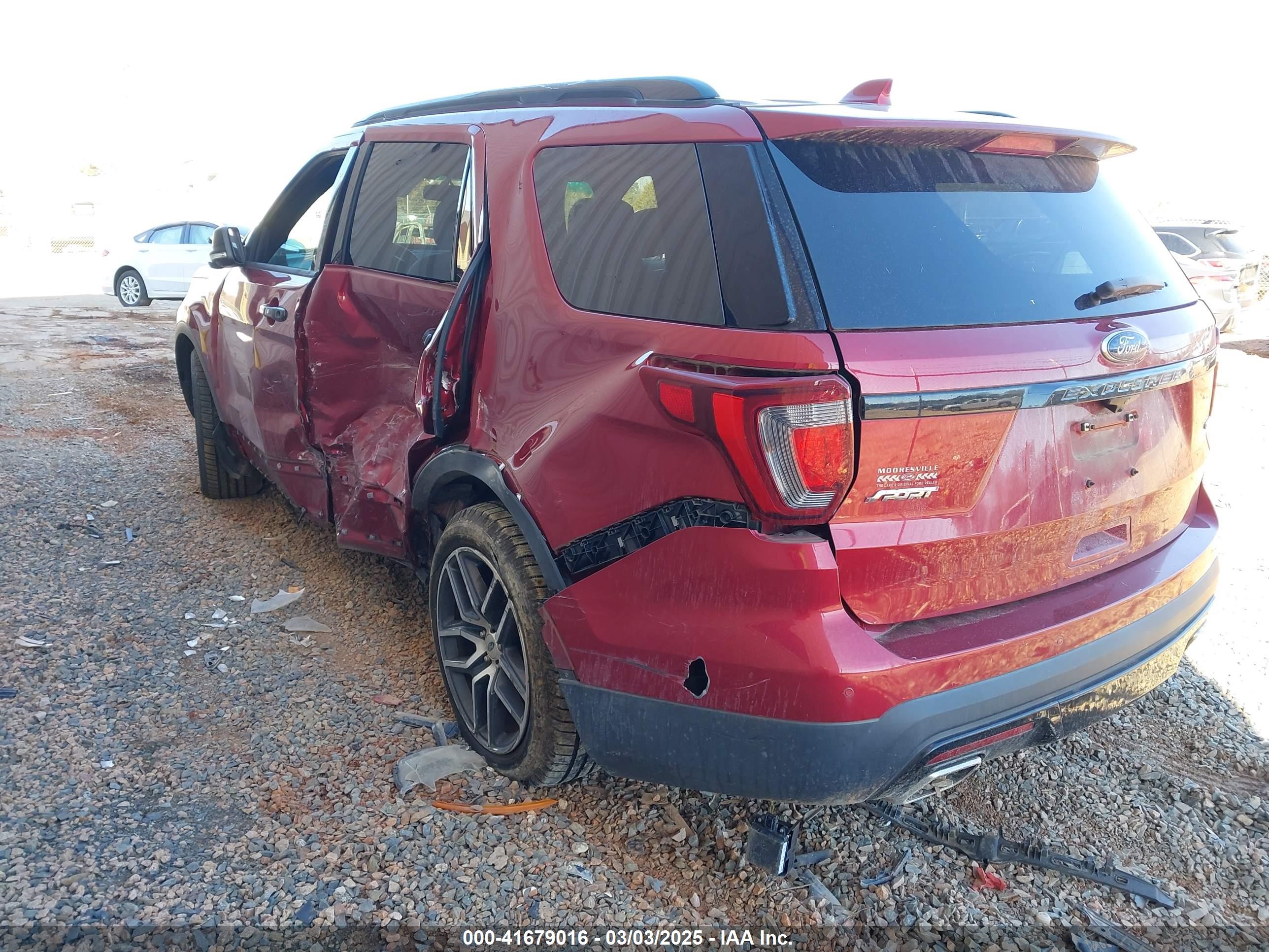 FORD EXPLORER image 3