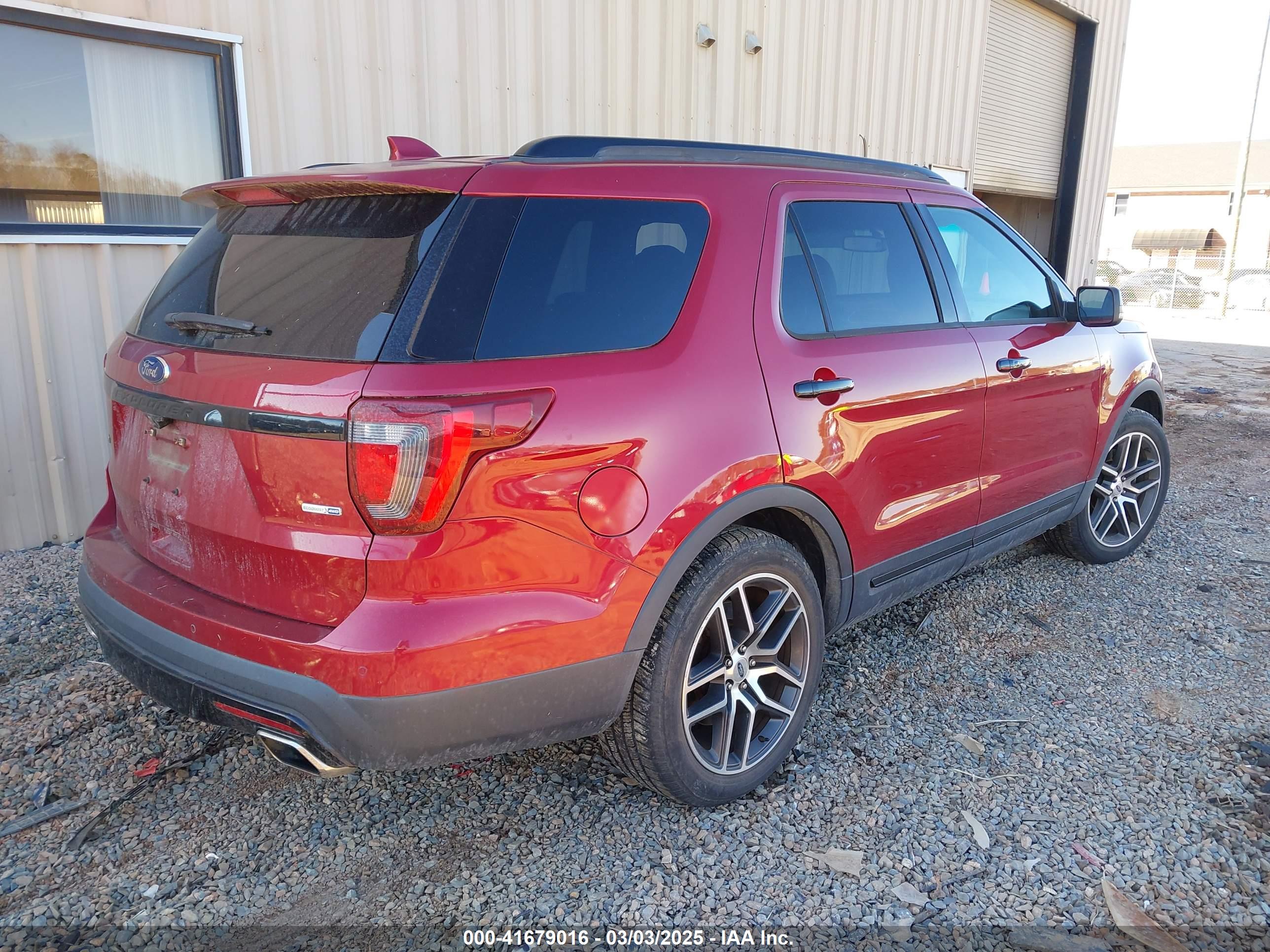 FORD EXPLORER image 4
