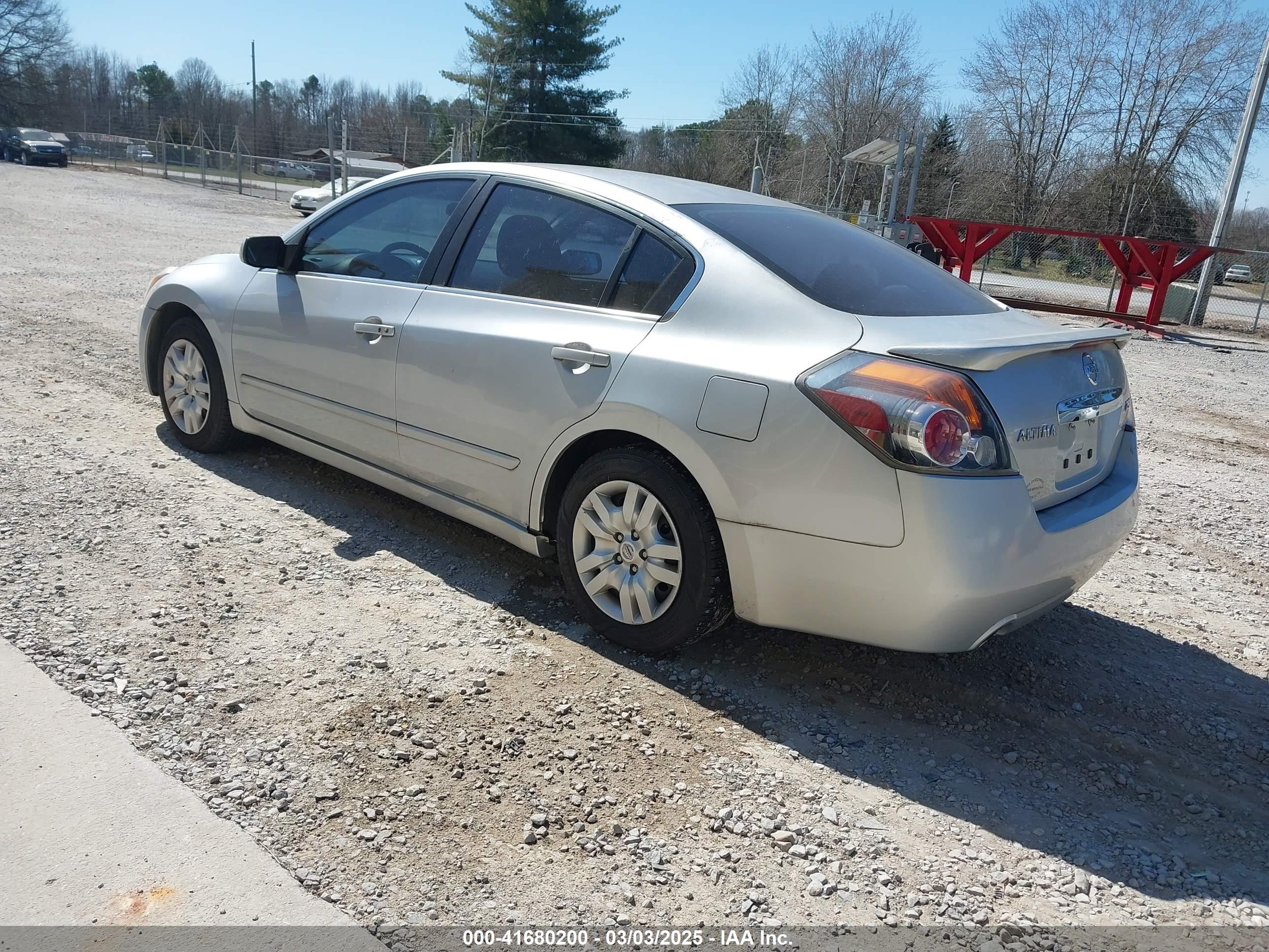 NISSAN ALTIMA image 3