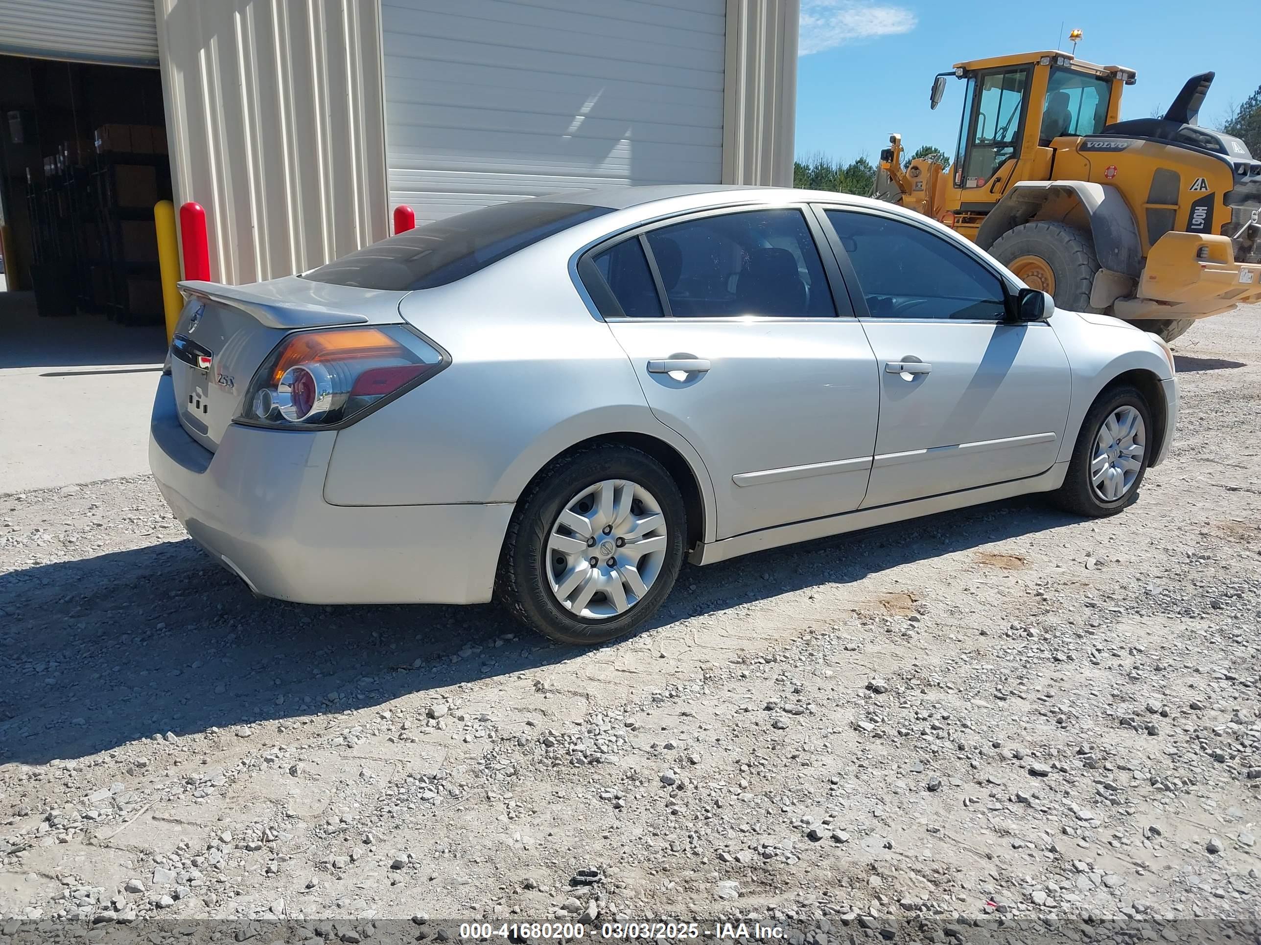 NISSAN ALTIMA image 4