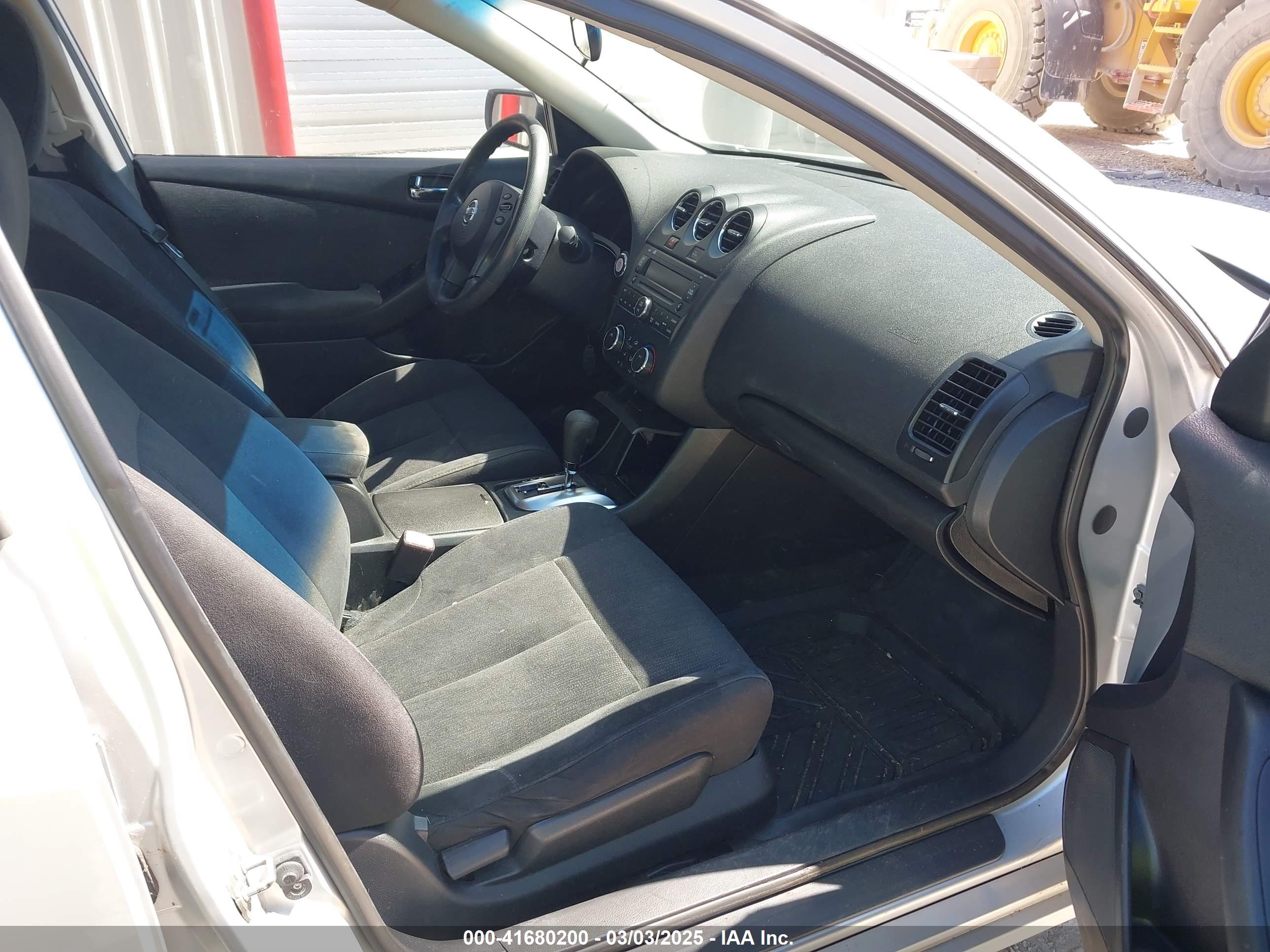 NISSAN ALTIMA image 5