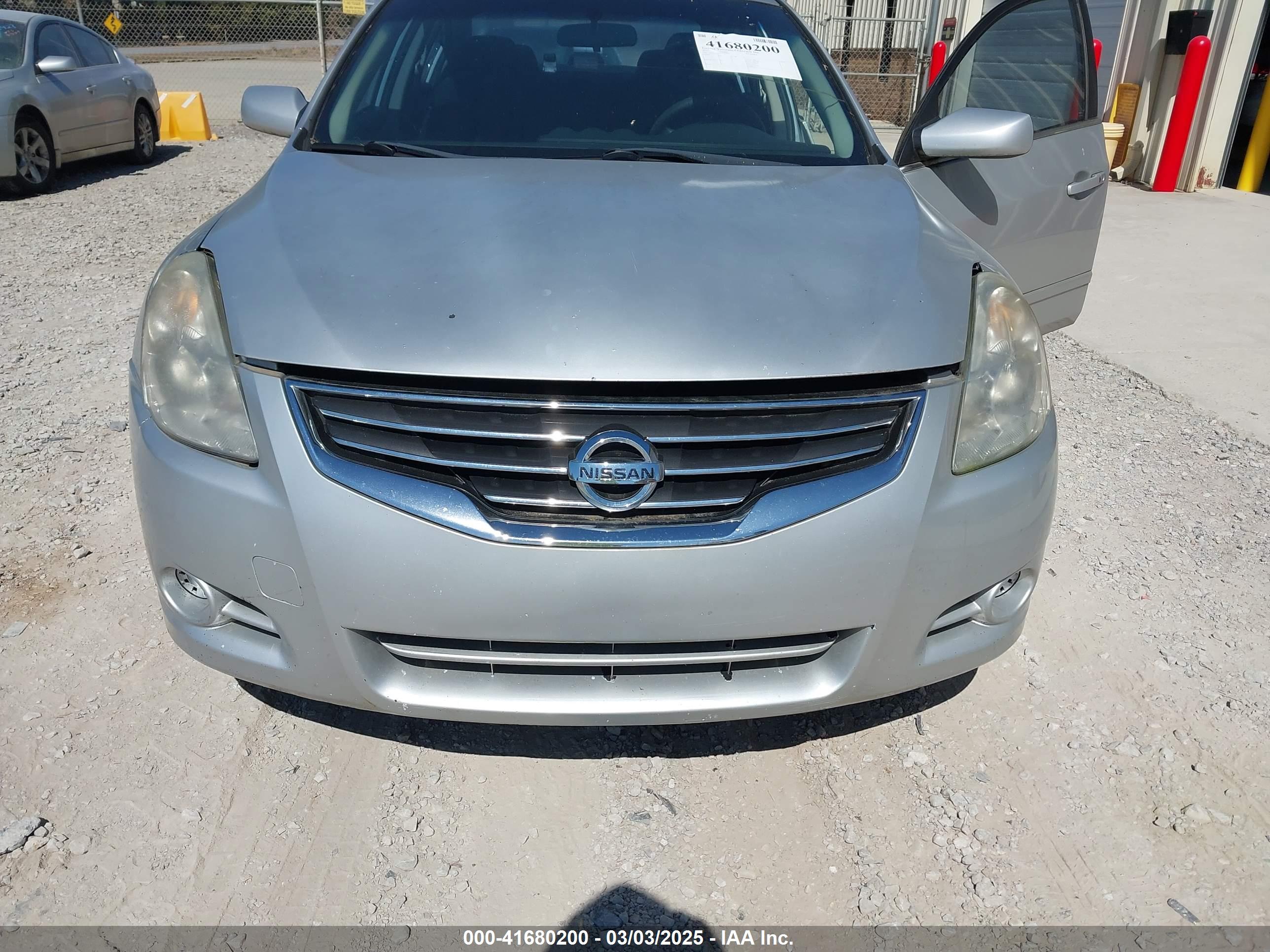 NISSAN ALTIMA image 6