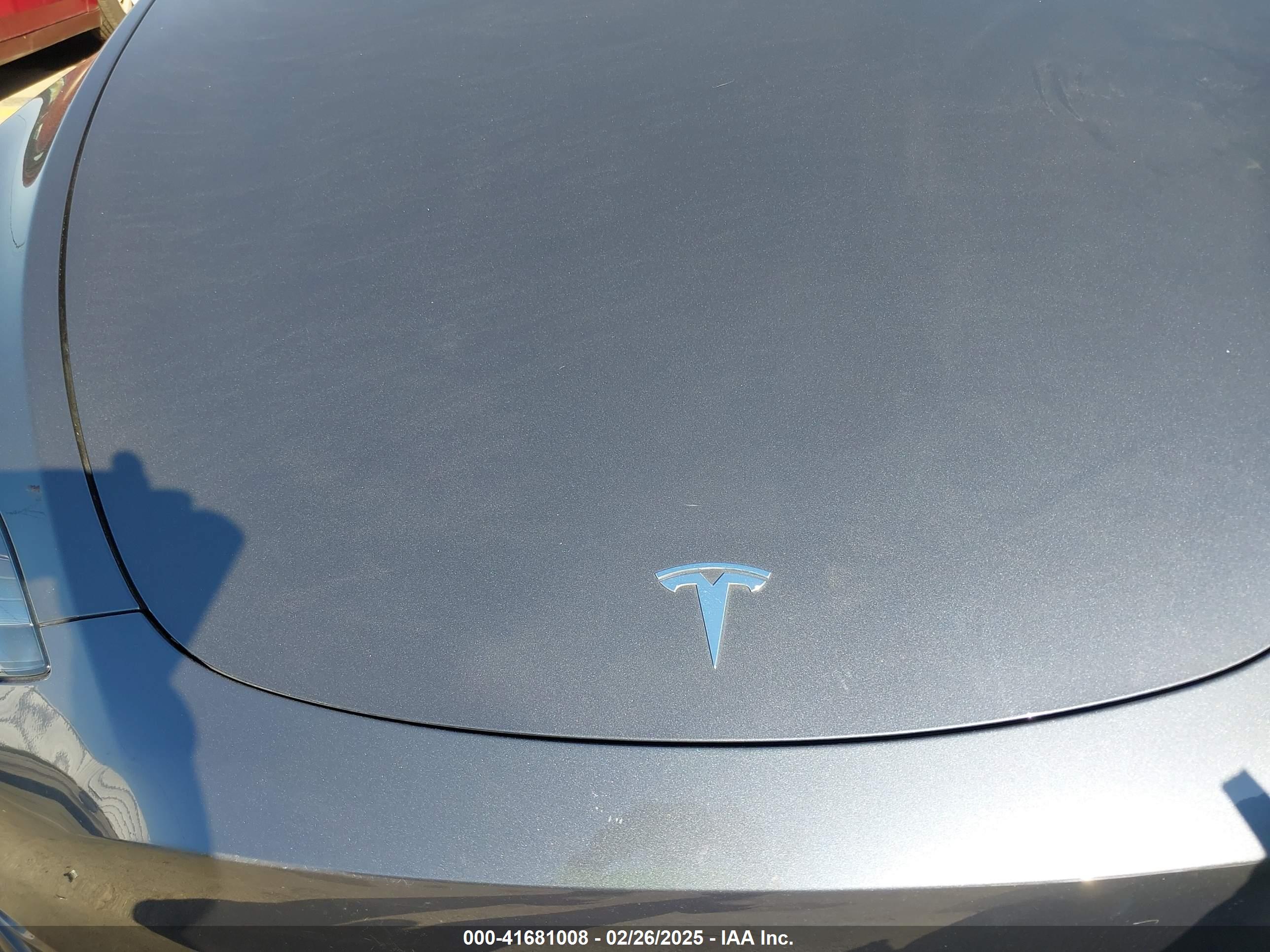 TESLA MODEL image 10