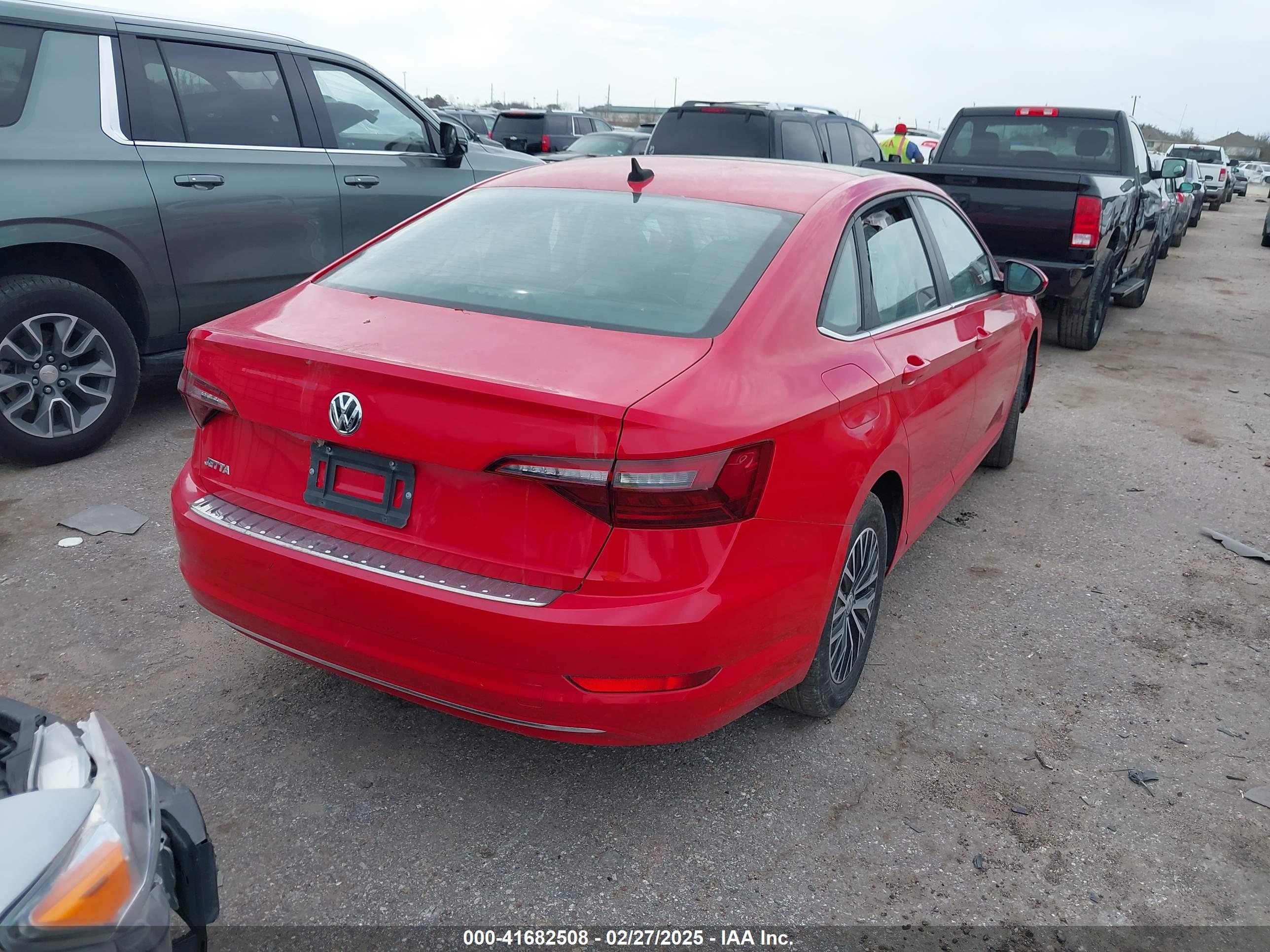 VOLKSWAGEN JETTA image 4