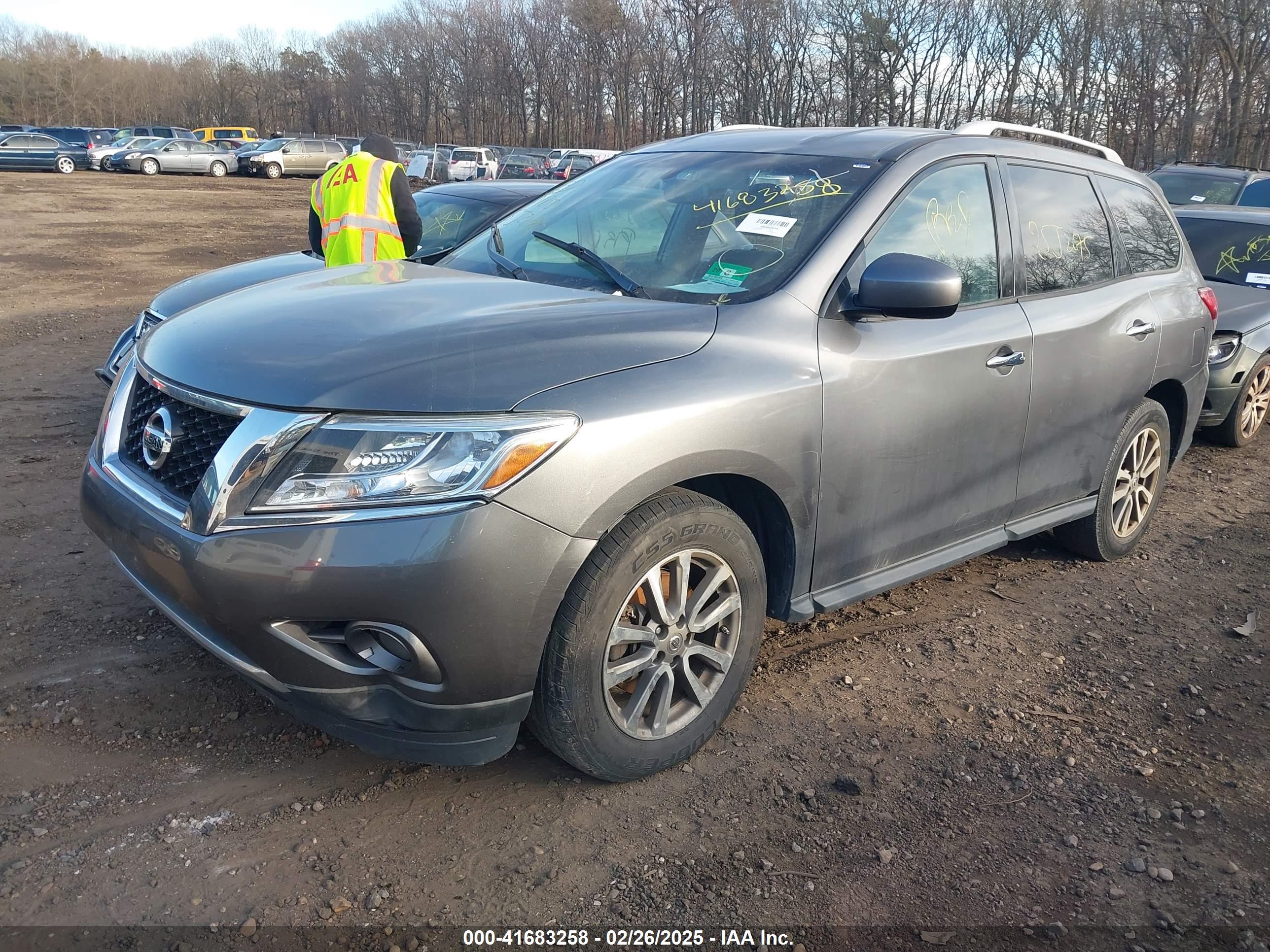 NISSAN PATHFINDER image 2
