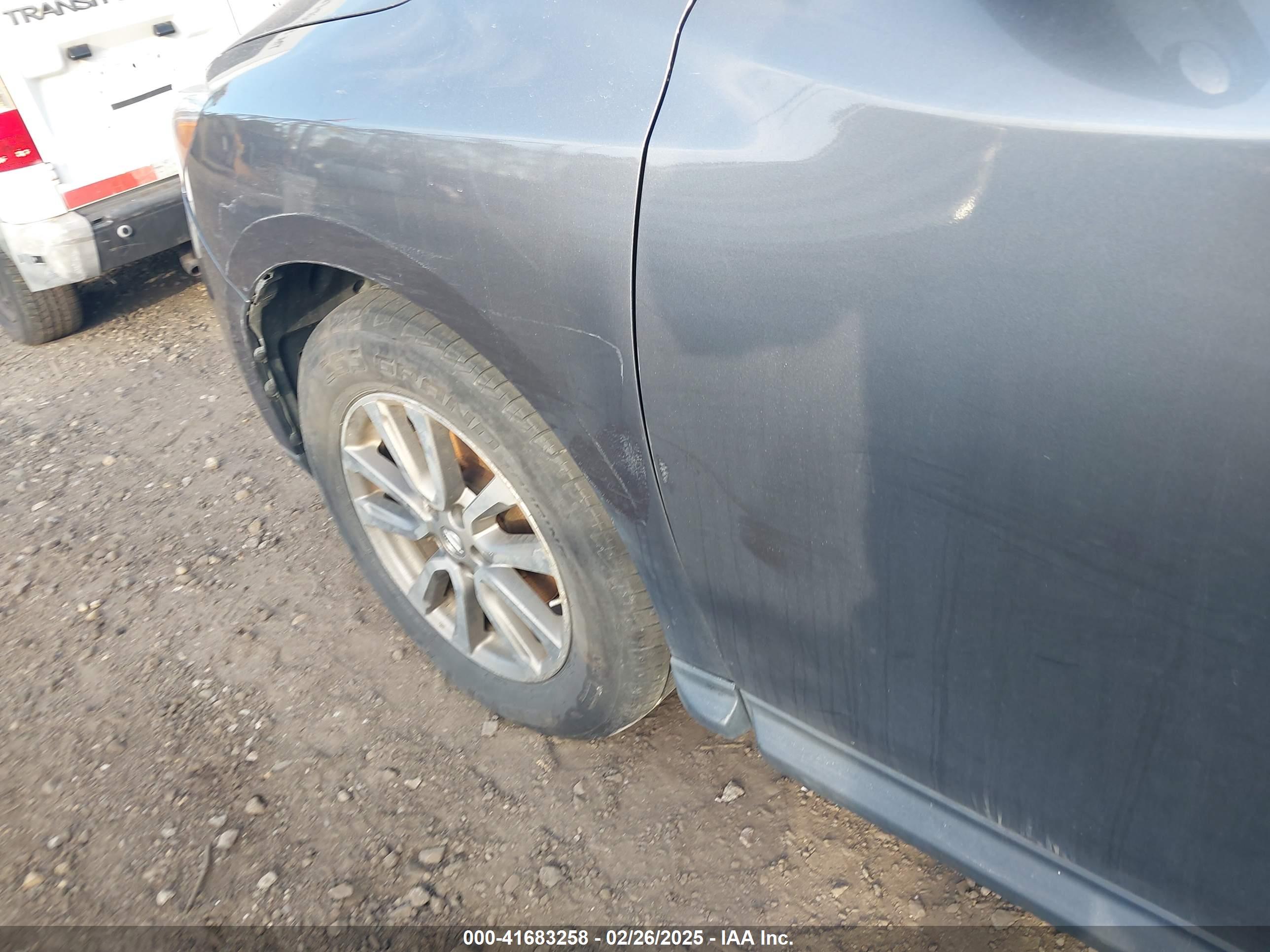 NISSAN PATHFINDER image 6