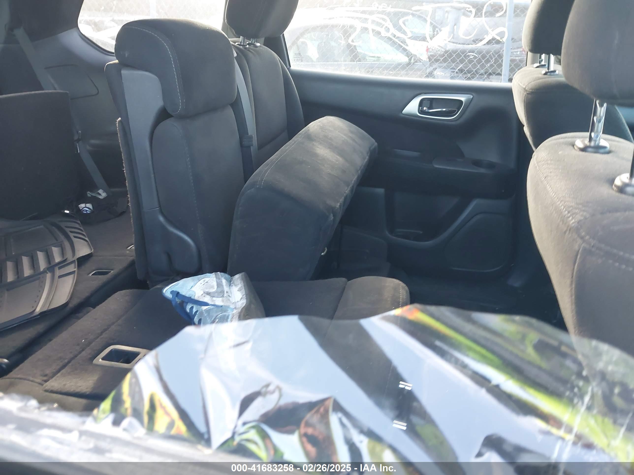 NISSAN PATHFINDER image 8