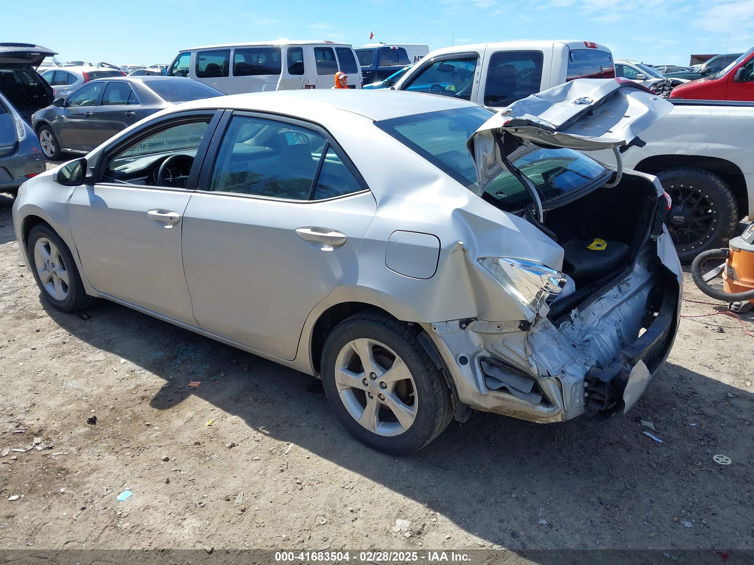 TOYOTA COROLLA image 3
