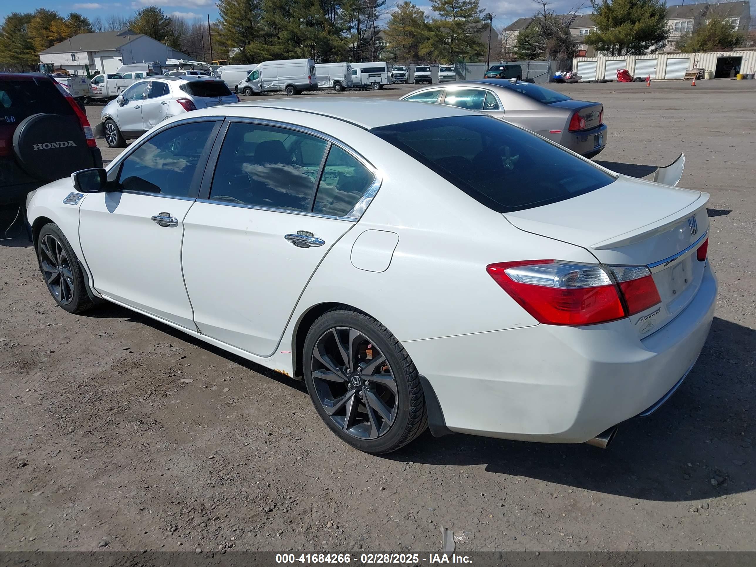 HONDA ACCORD image 3