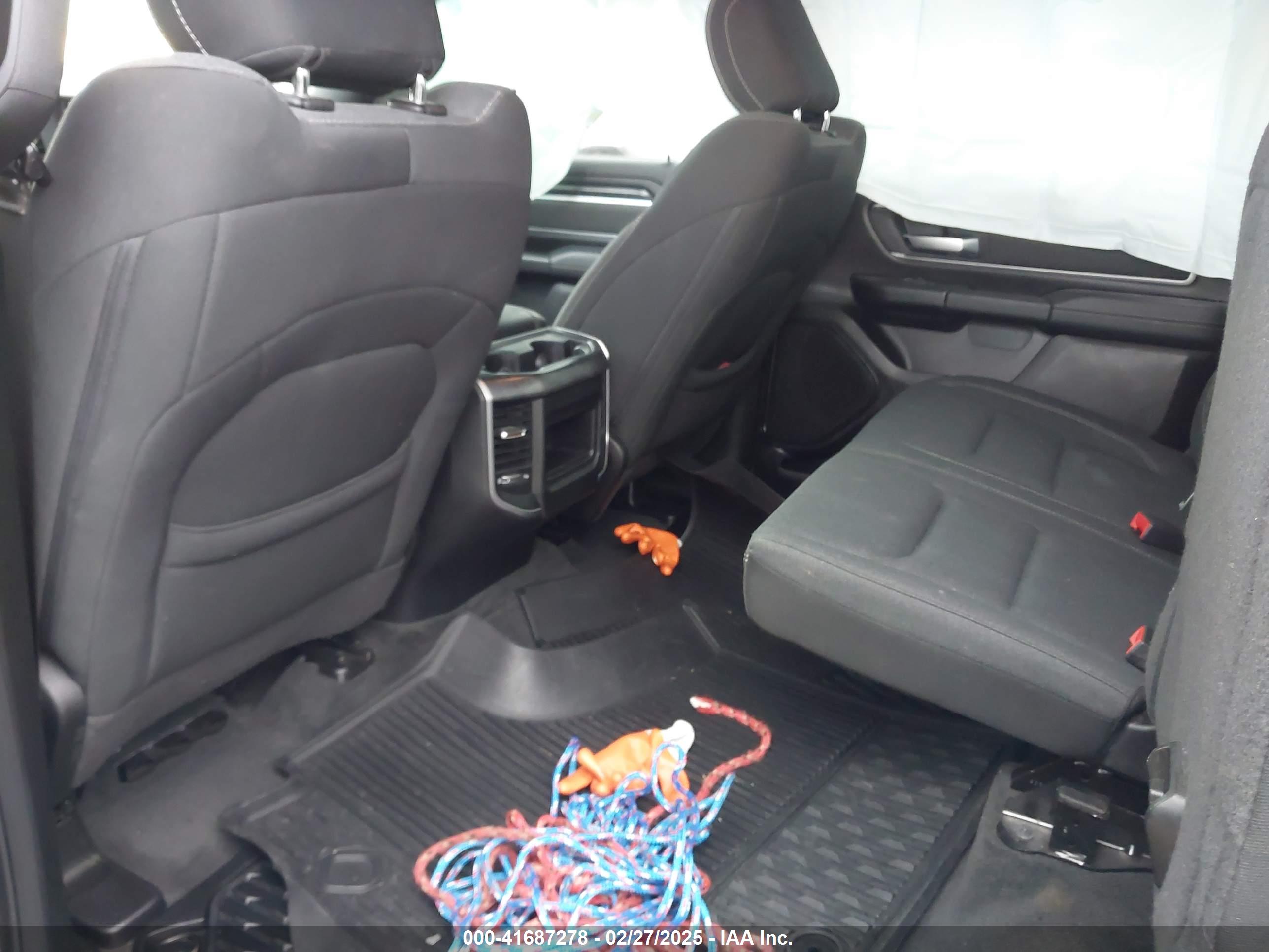 RAM 1500 image 8