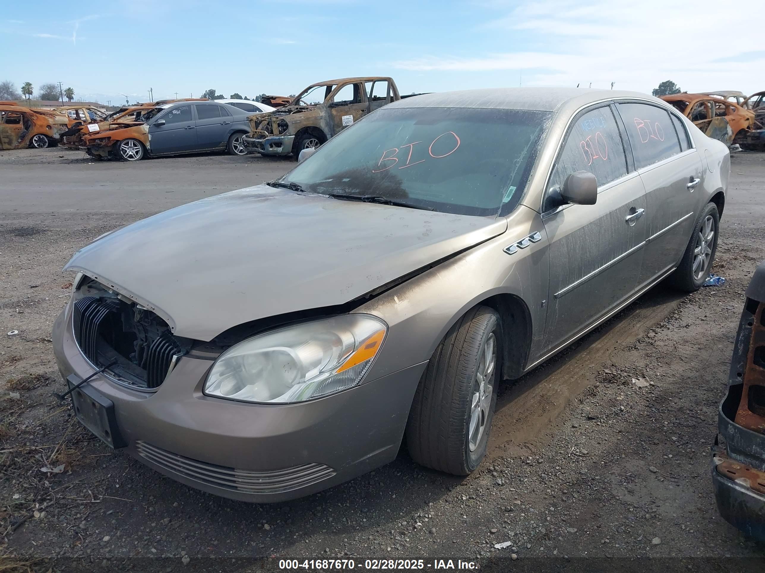 BUICK LUCERNE image 2
