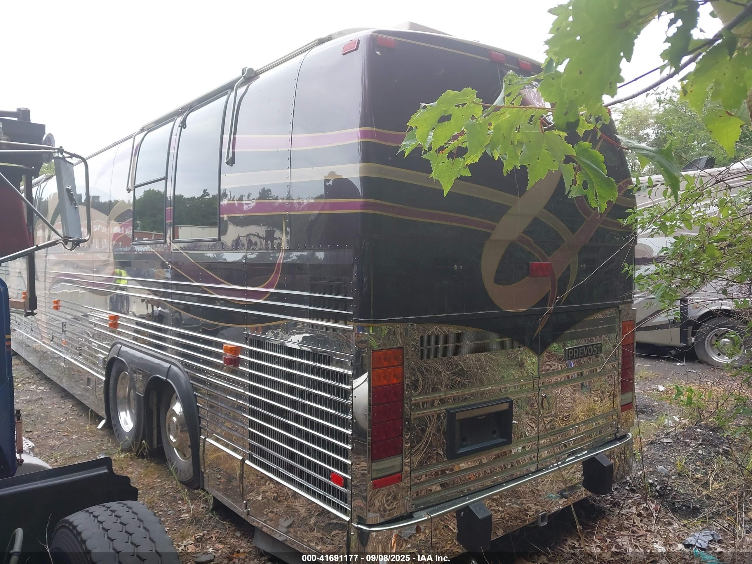 PREVOST BUS image 3