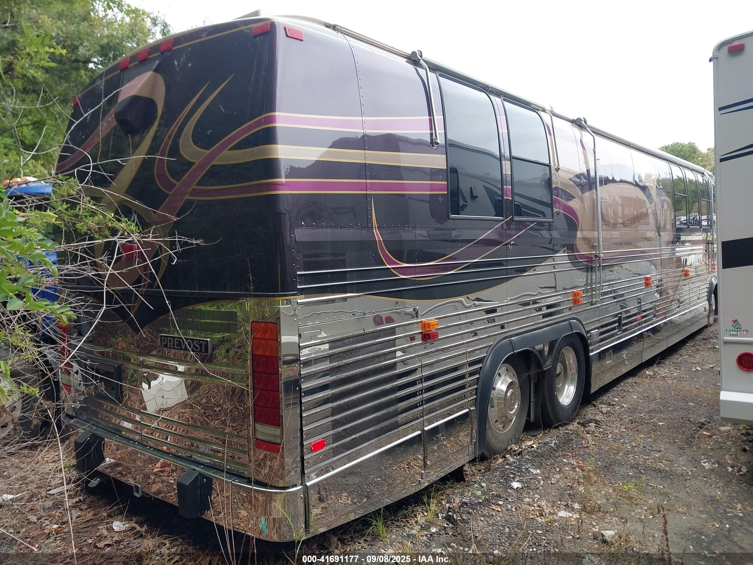 PREVOST BUS image 4