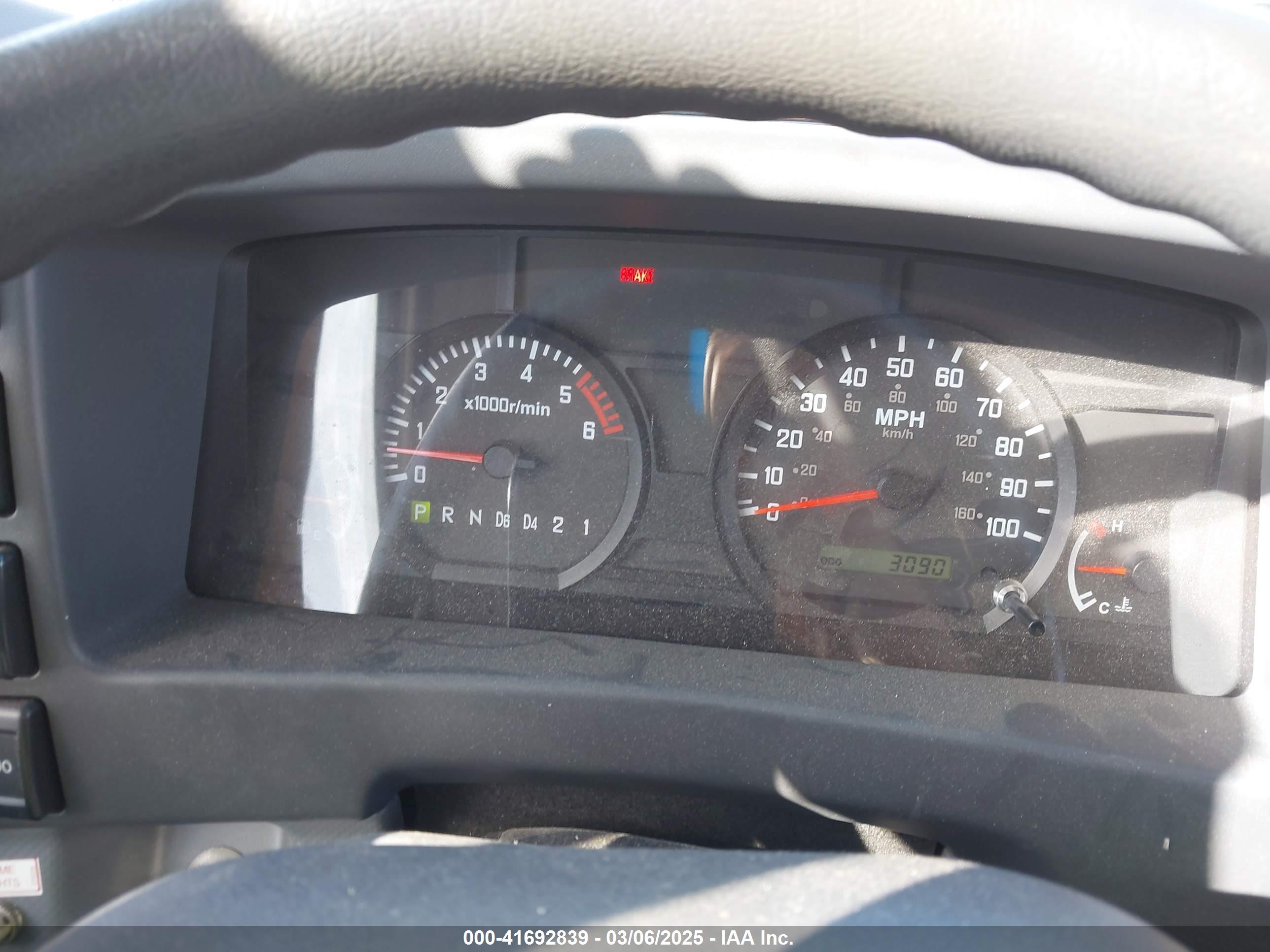 ISUZU NPR image 6