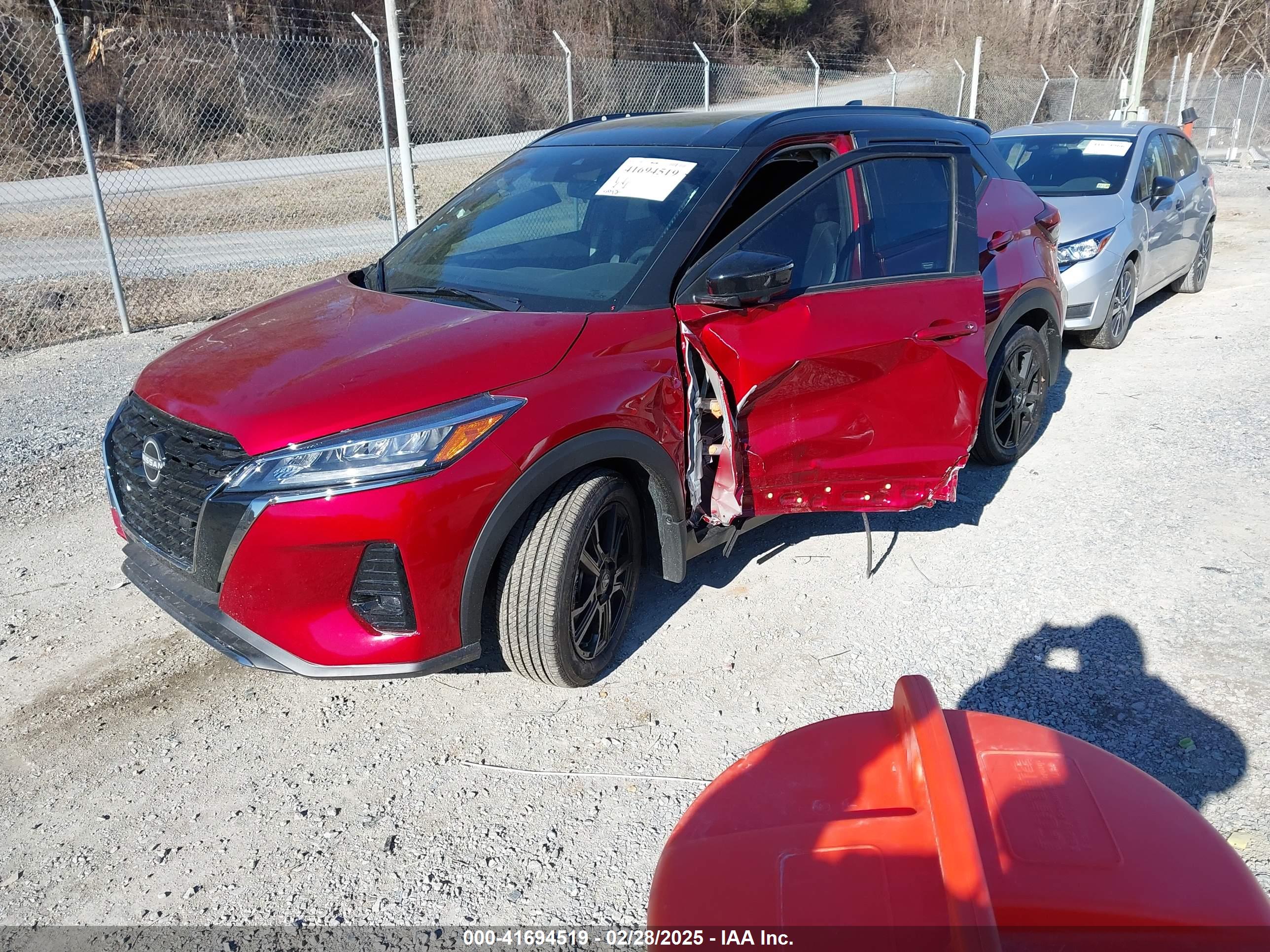 NISSAN KICKS image 2