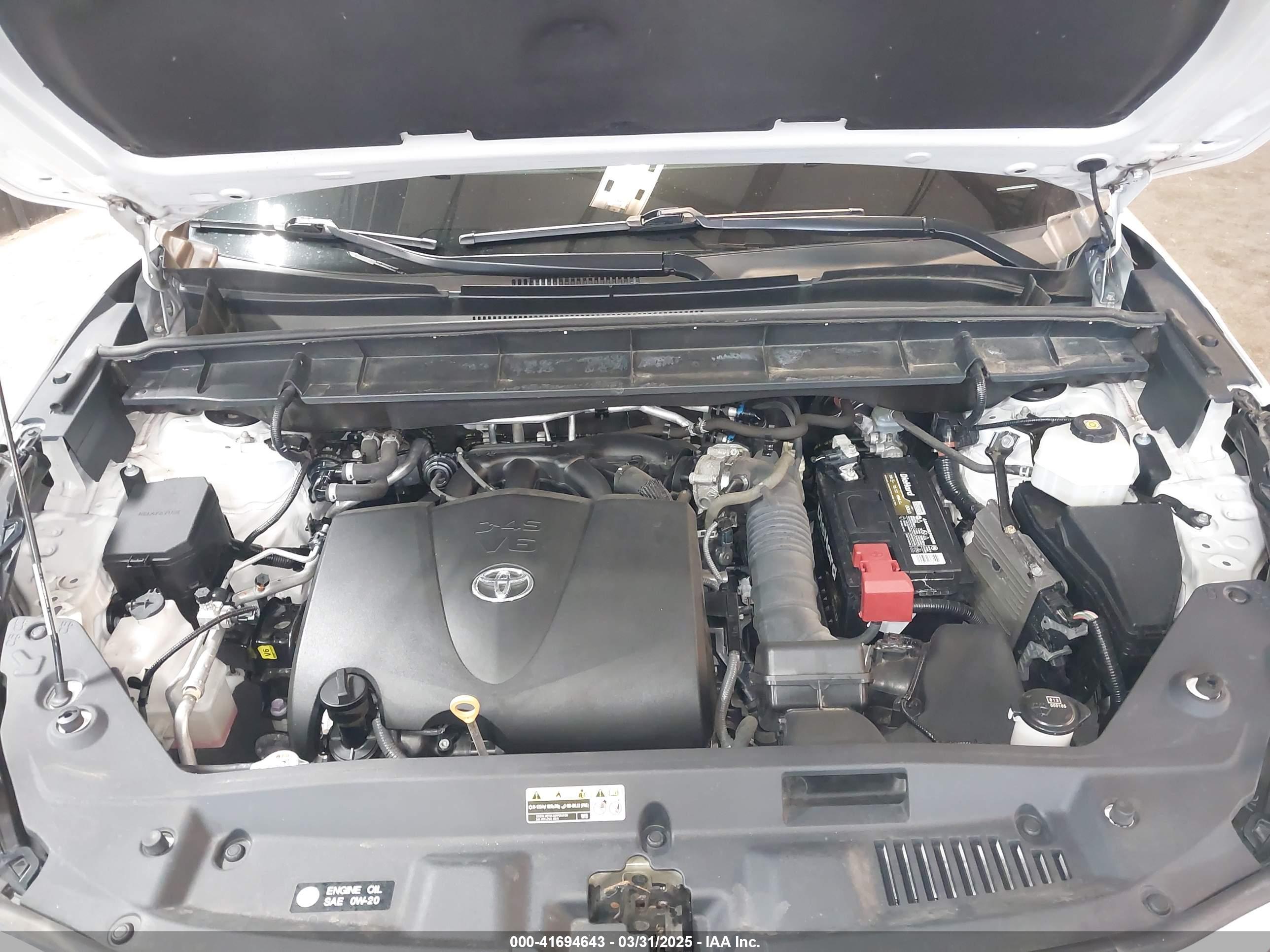 TOYOTA HIGHLANDER image 10