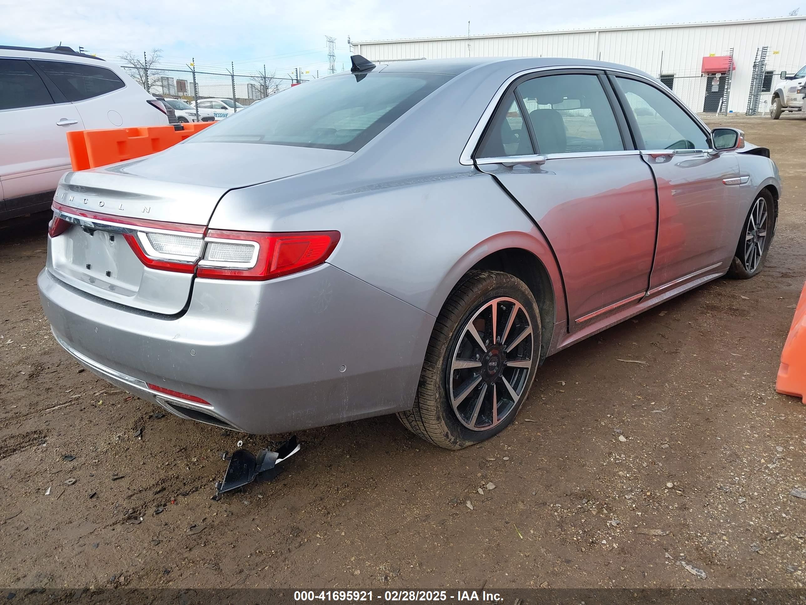 LINCOLN CONTINENTAL image 4