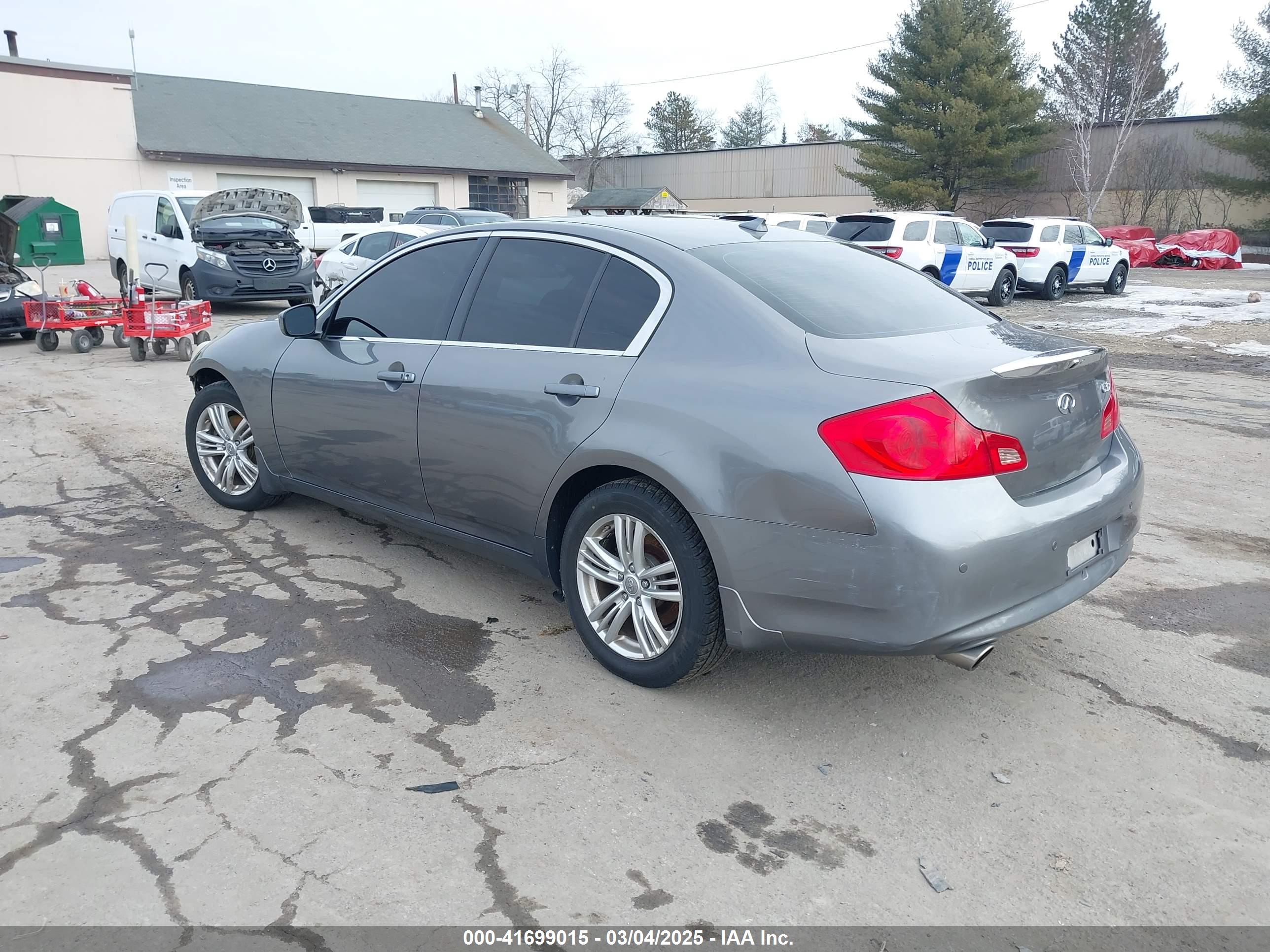 INFINITI G37X image 3