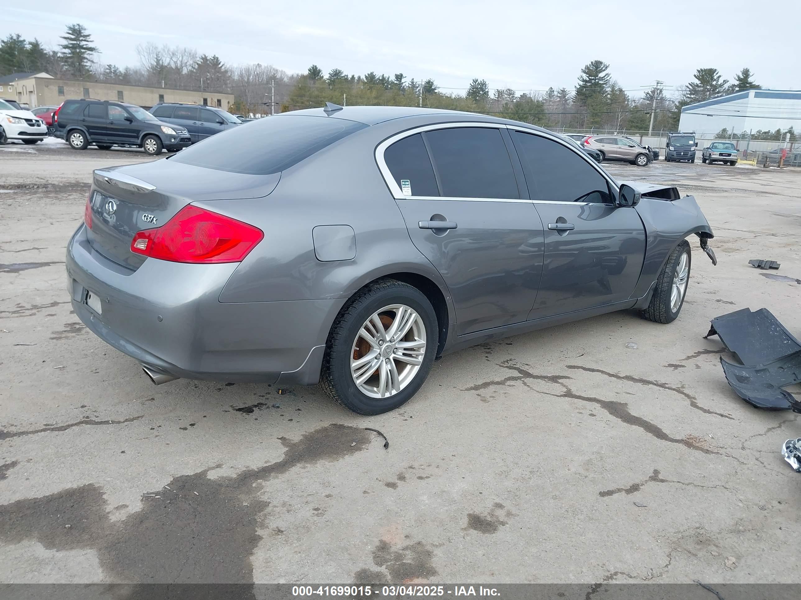 INFINITI G37X image 4