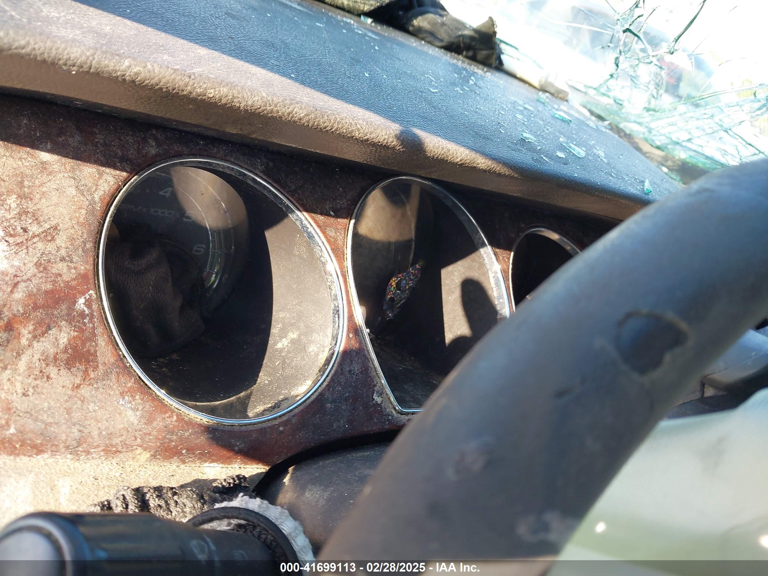 FORD TAURUS image 7