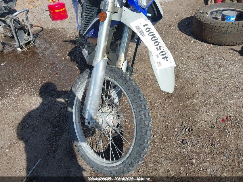 YAMAHA WR250 image 5