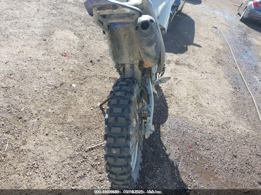 YAMAHA WR250 image 6