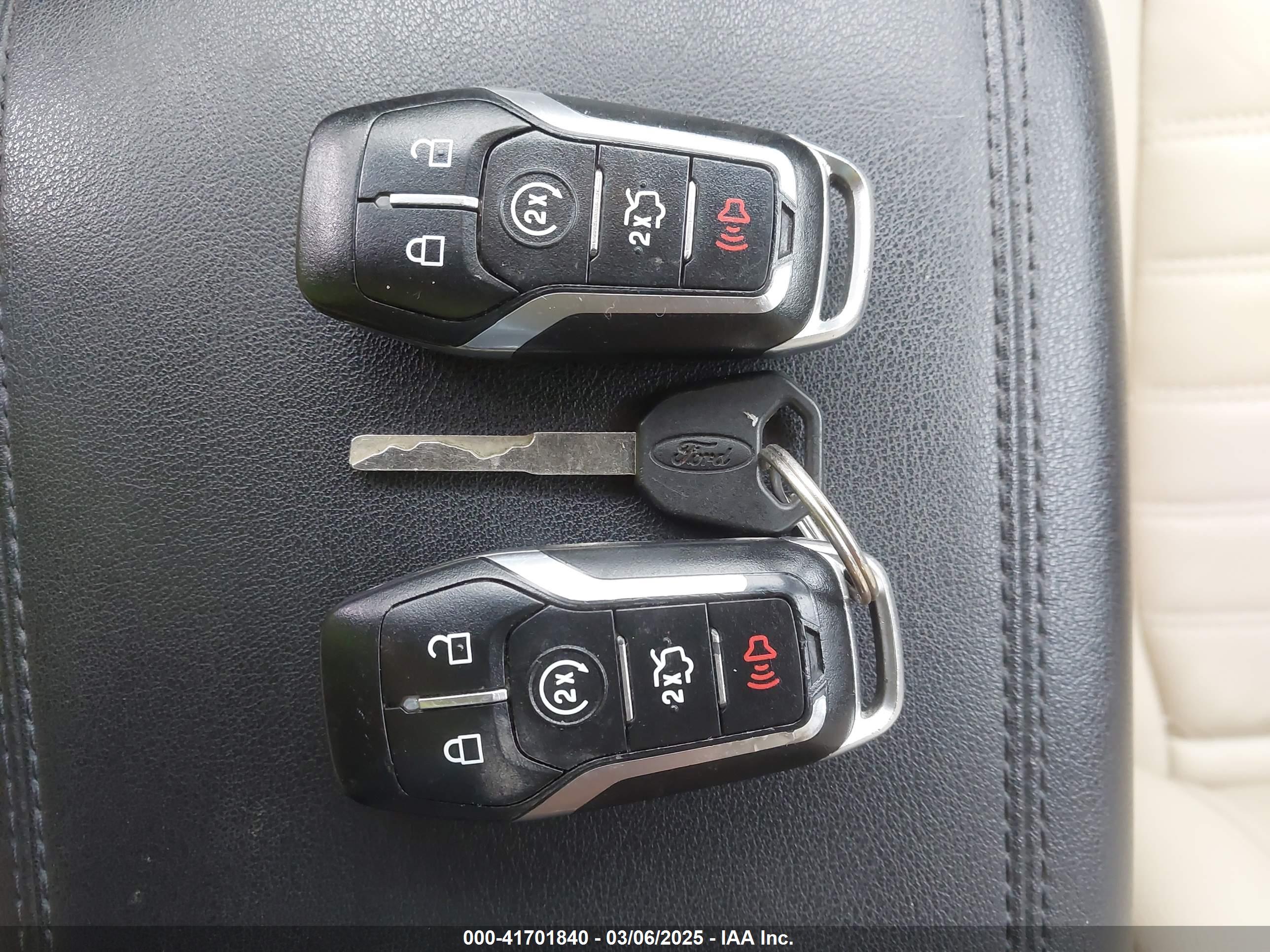 FORD EDGE image 11