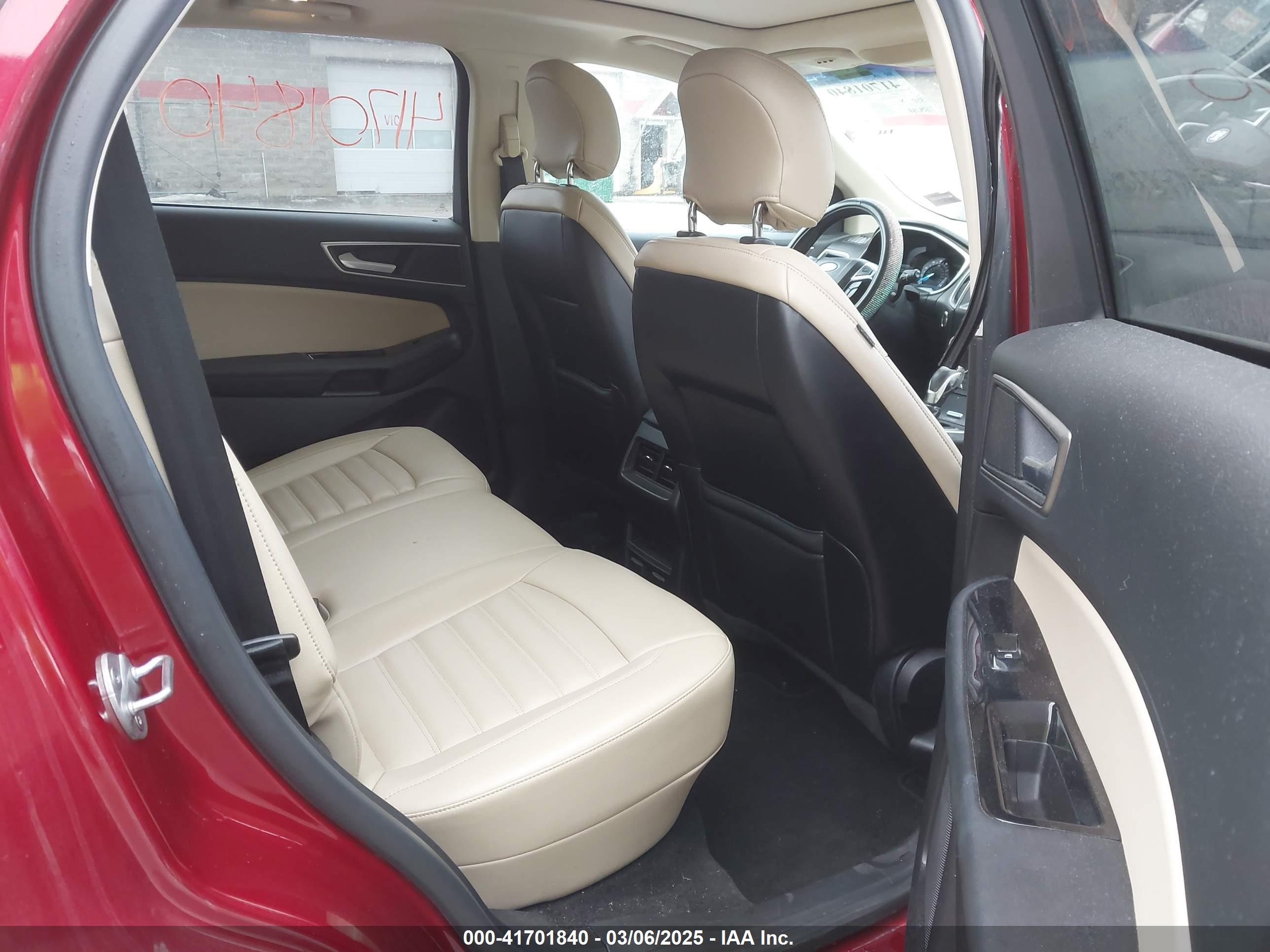 FORD EDGE image 8