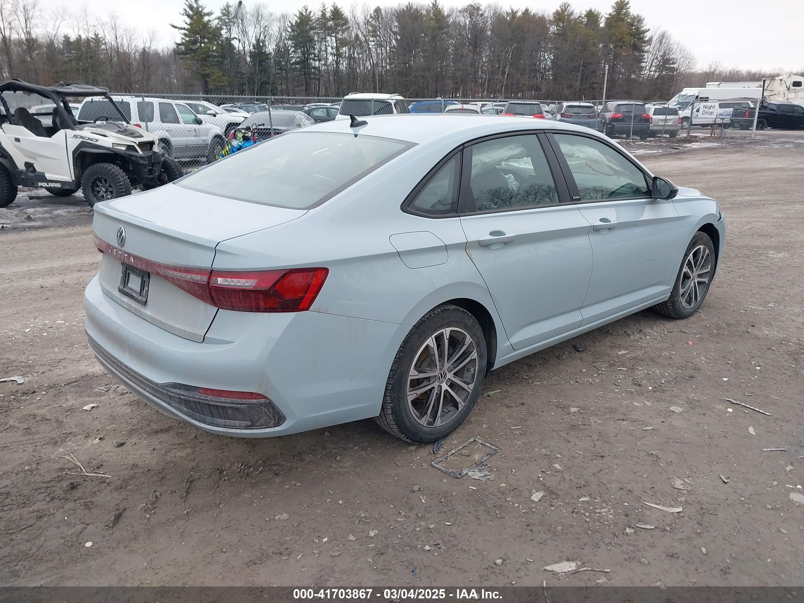 VOLKSWAGEN JETTA image 4