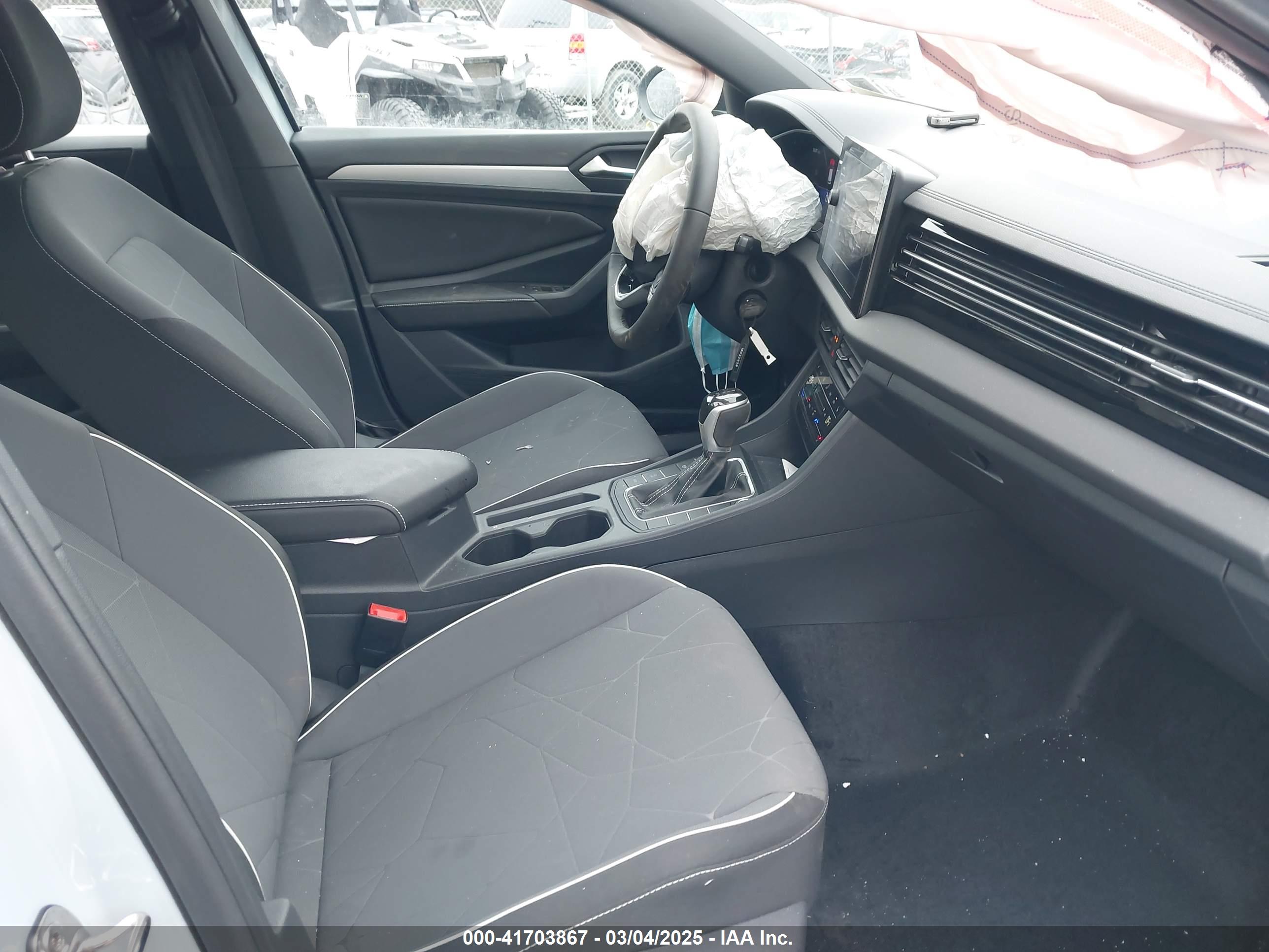 VOLKSWAGEN JETTA image 5