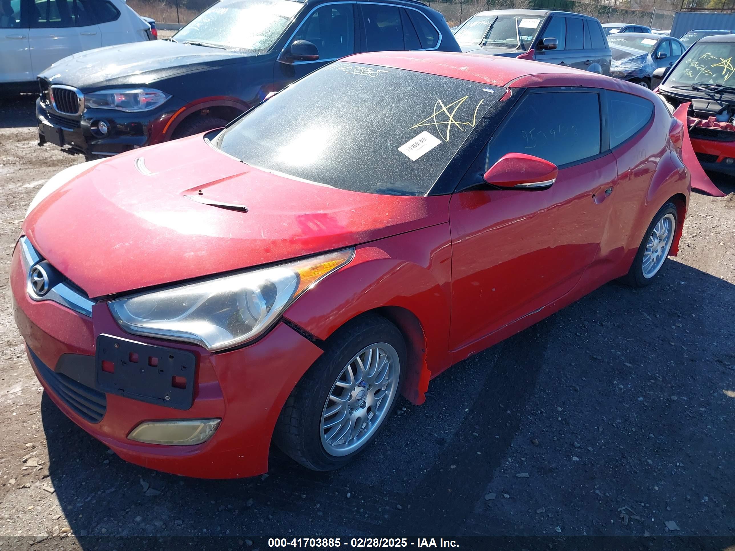 HYUNDAI VELOSTER image 6