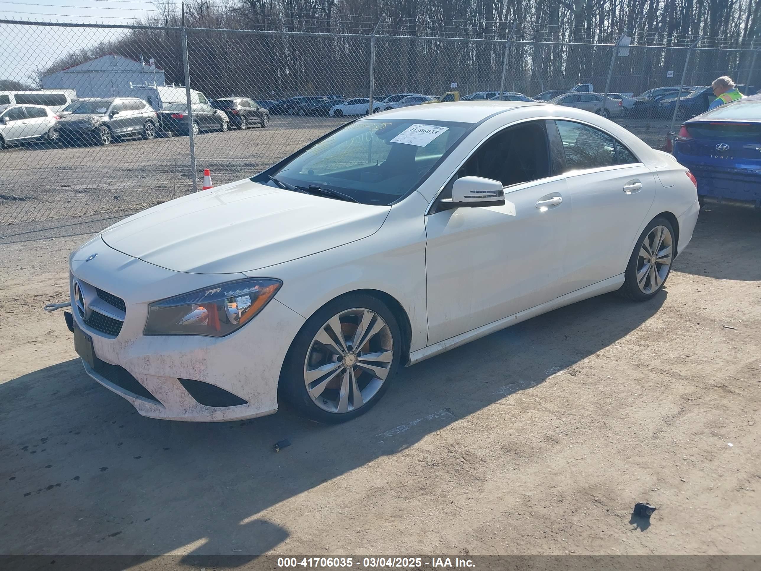 MERCEDES-BENZ CLA image 2