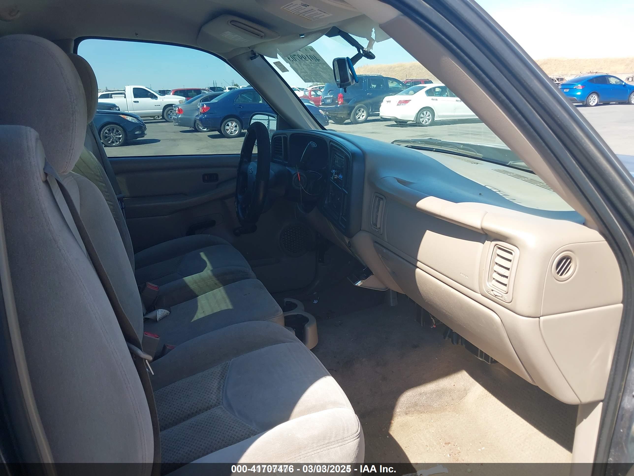 CHEVROLET SILVERADO image 5