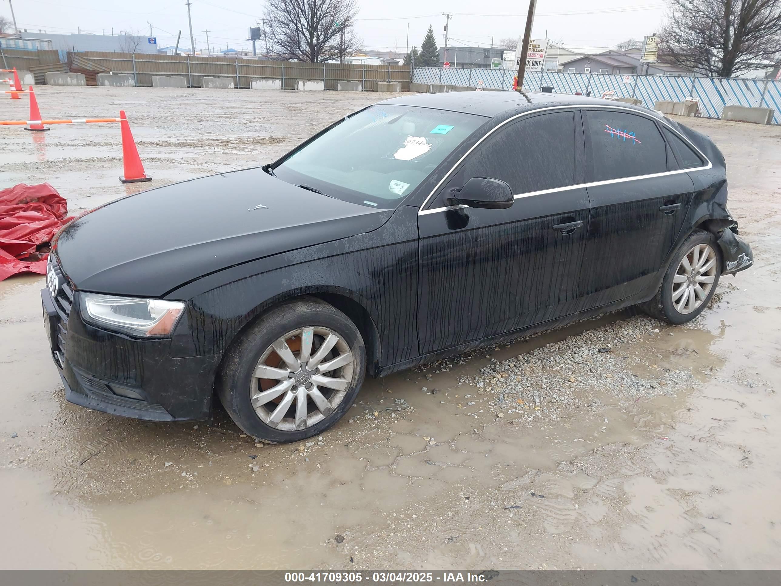 AUDI A4 image 2
