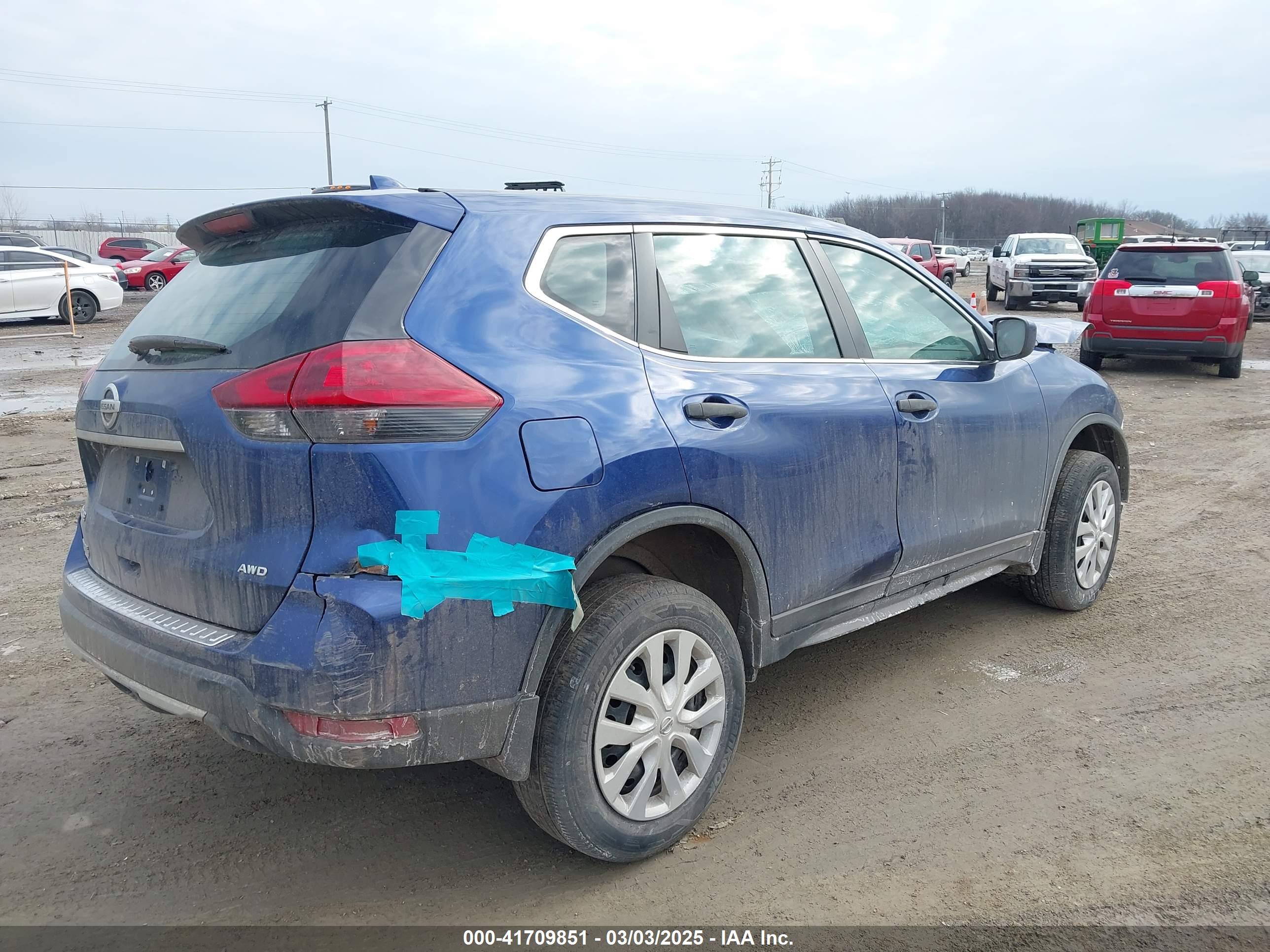 NISSAN ROGUE image 4