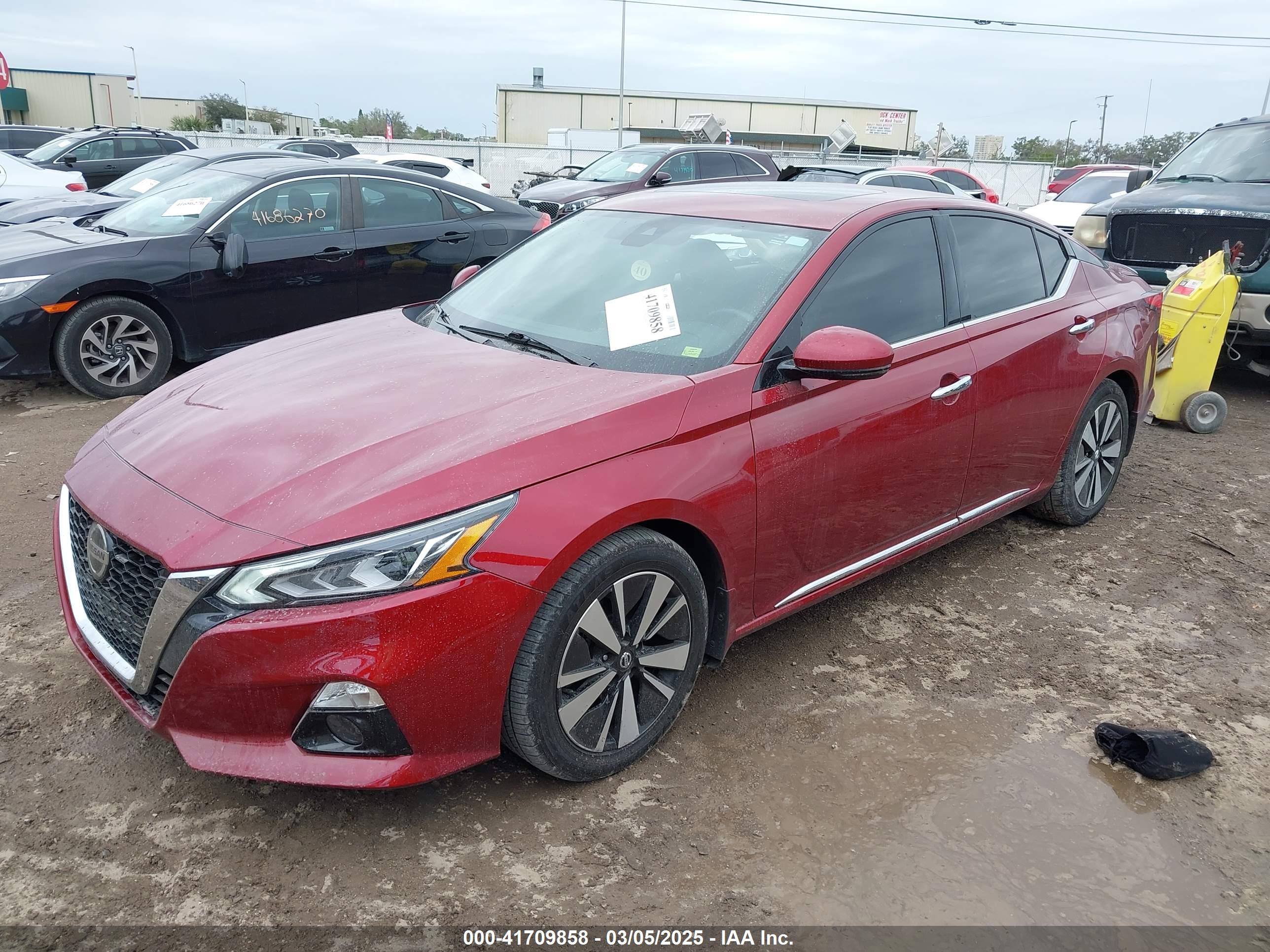 NISSAN ALTIMA image 2