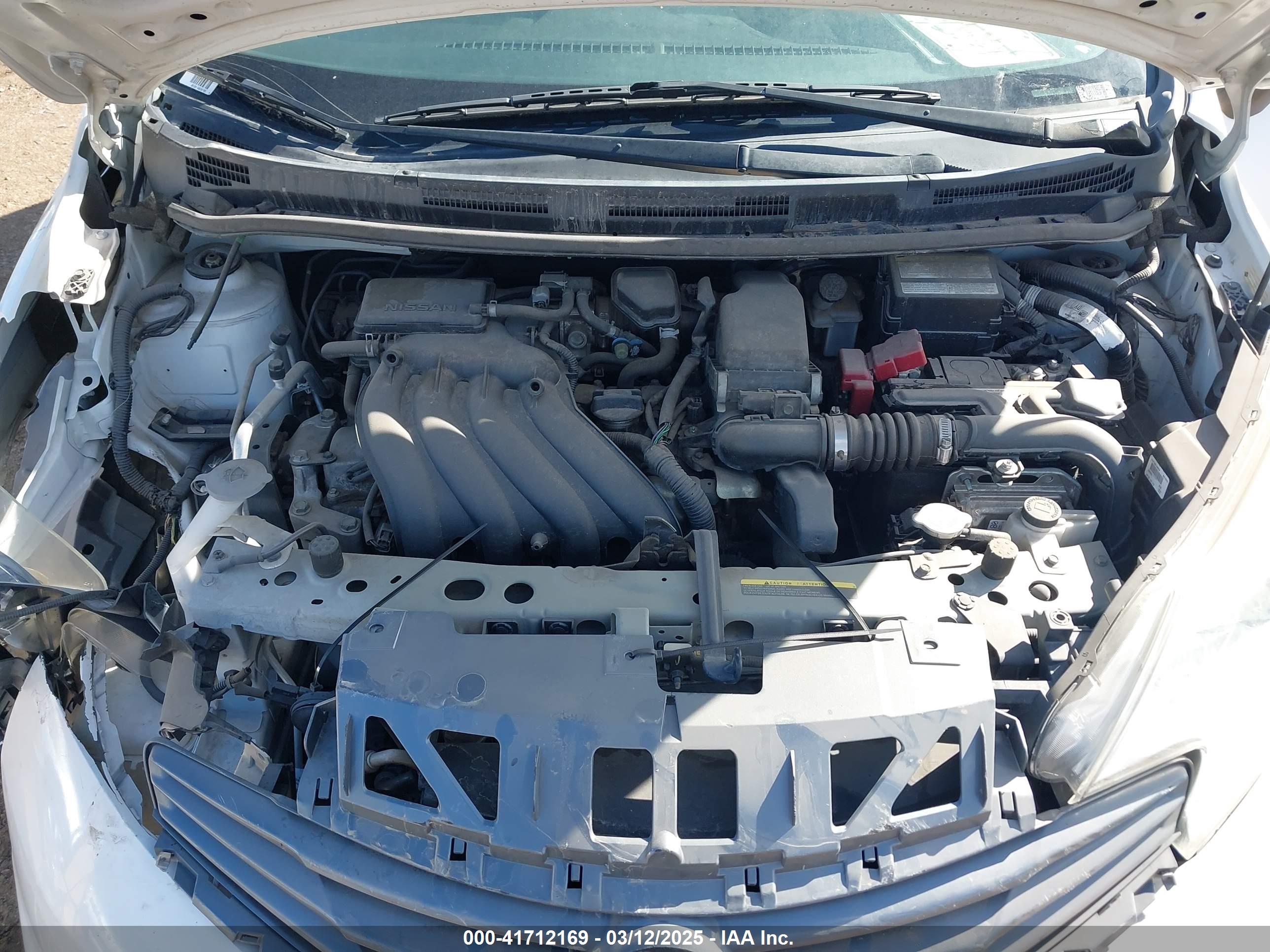NISSAN VERSA image 10