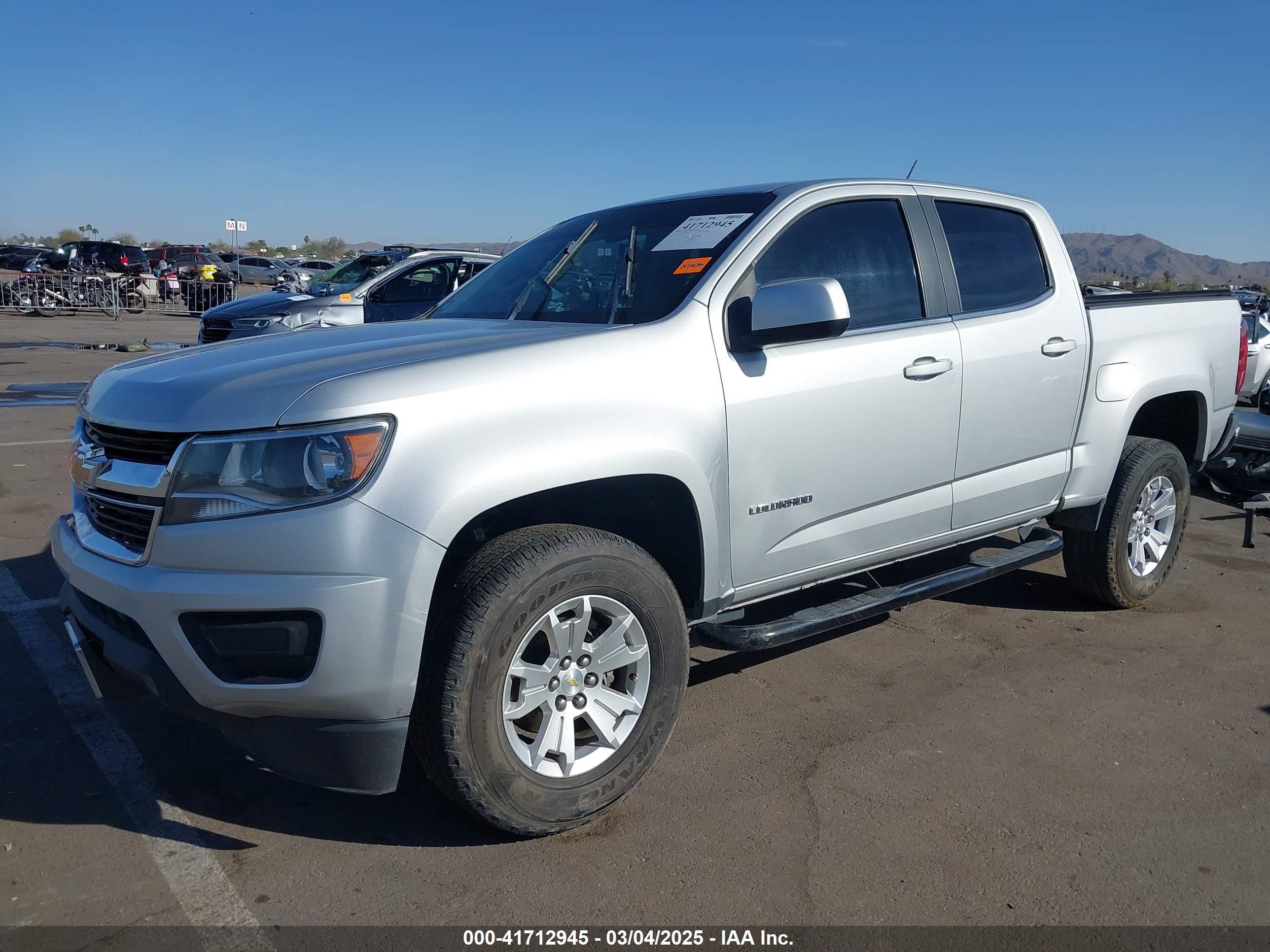 CHEVROLET COLORADO image 2