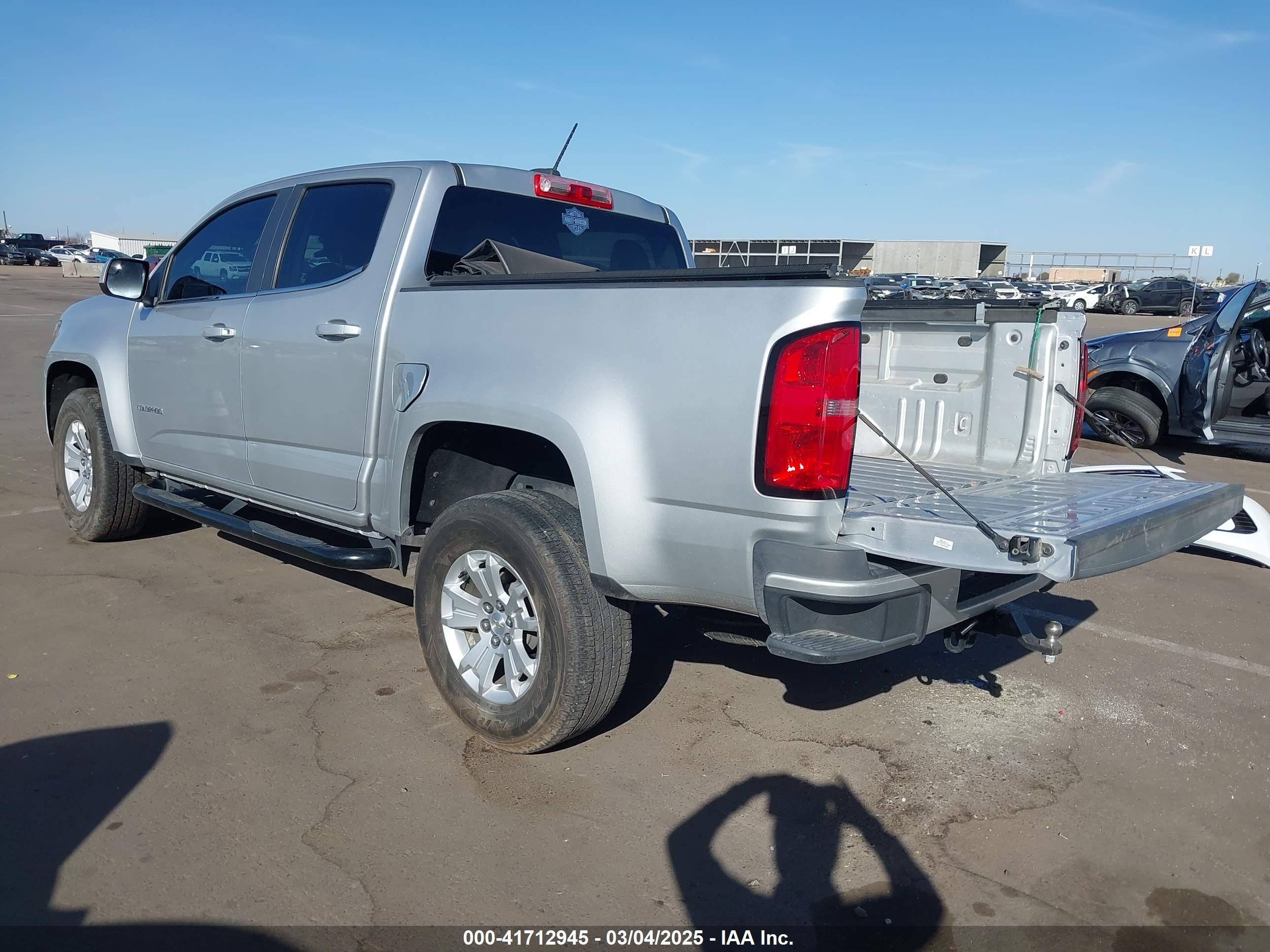 CHEVROLET COLORADO image 3