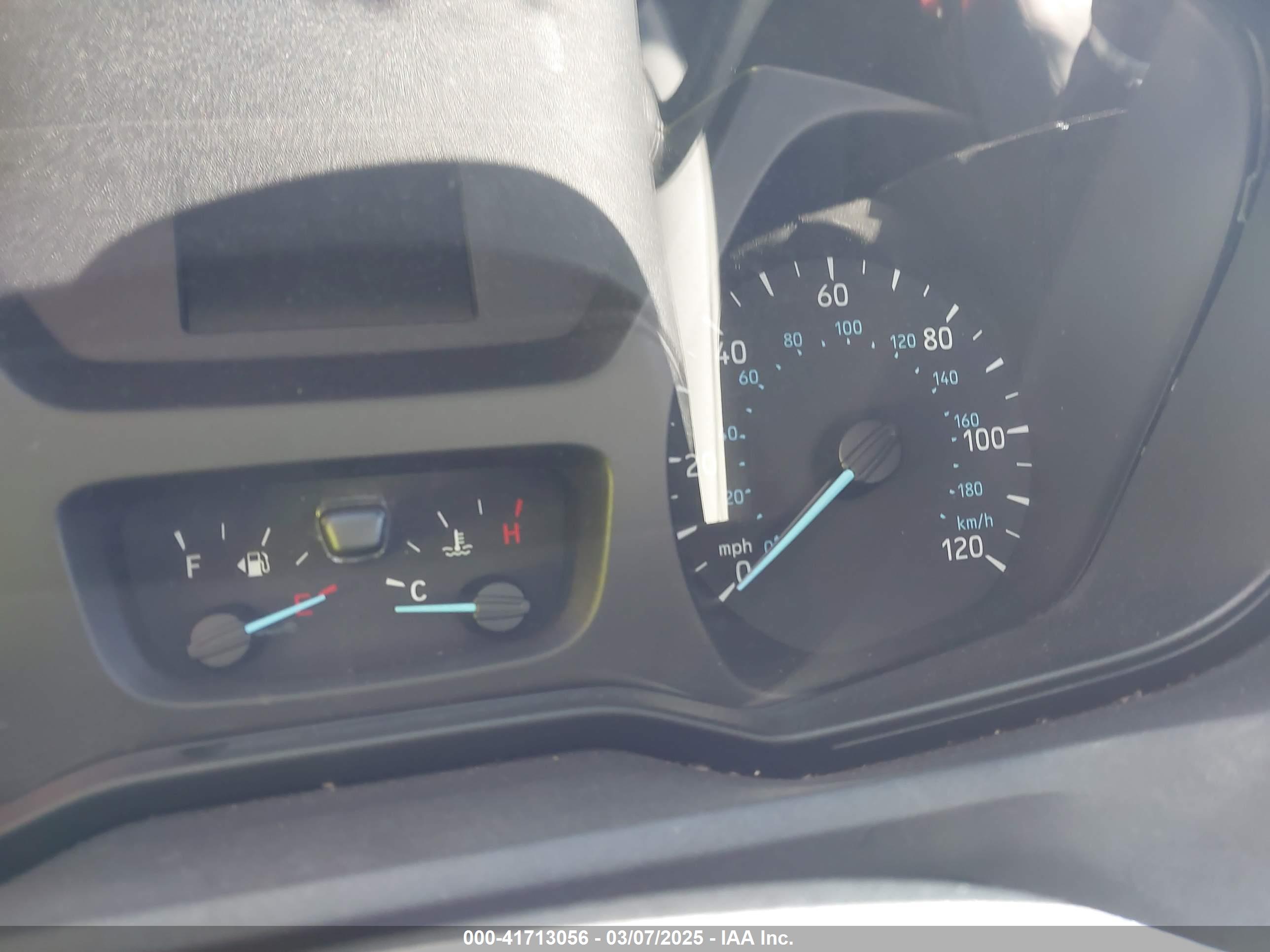 FORD TRANSIT-150 image 7