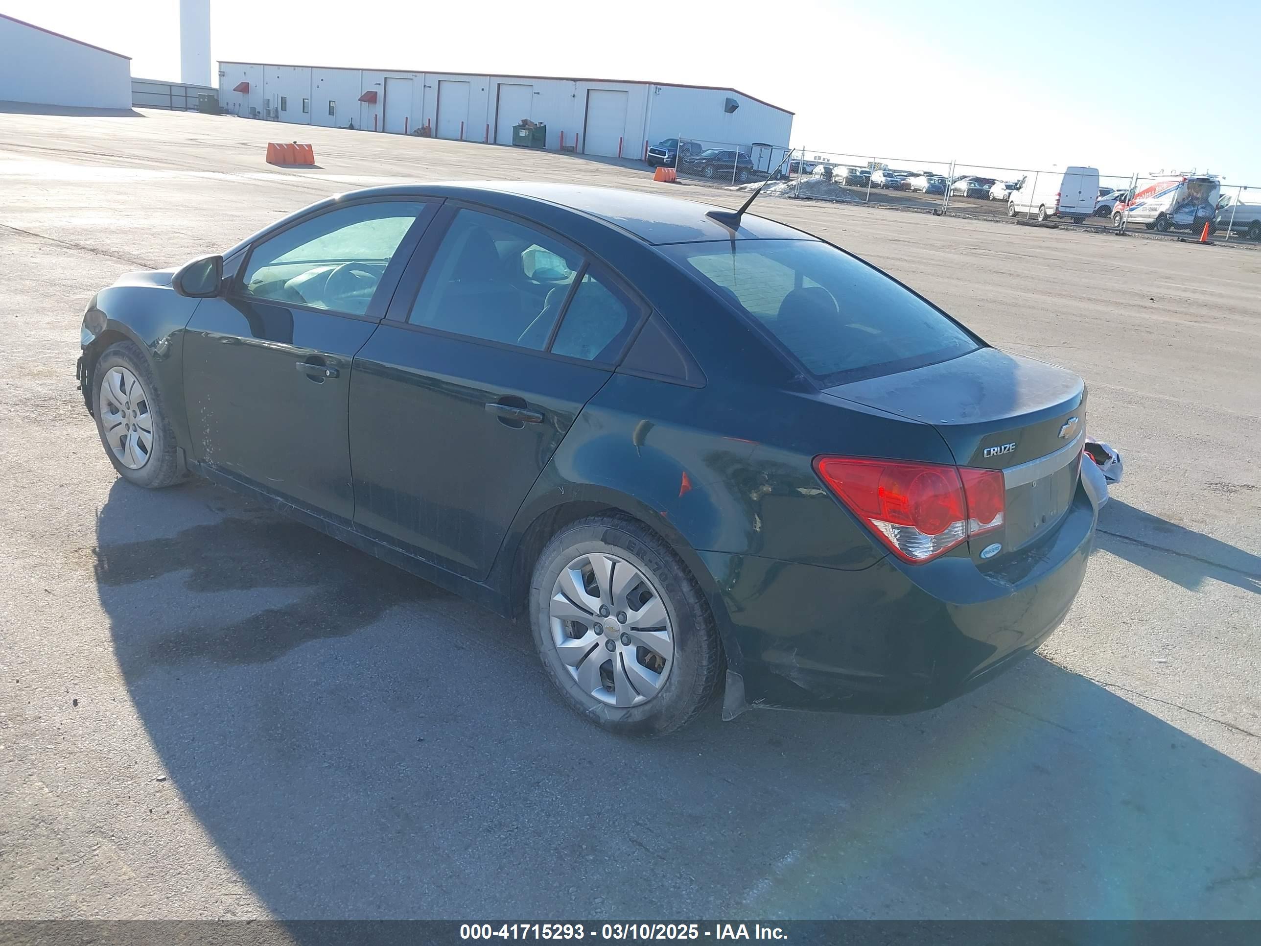 CHEVROLET CRUZE image 3
