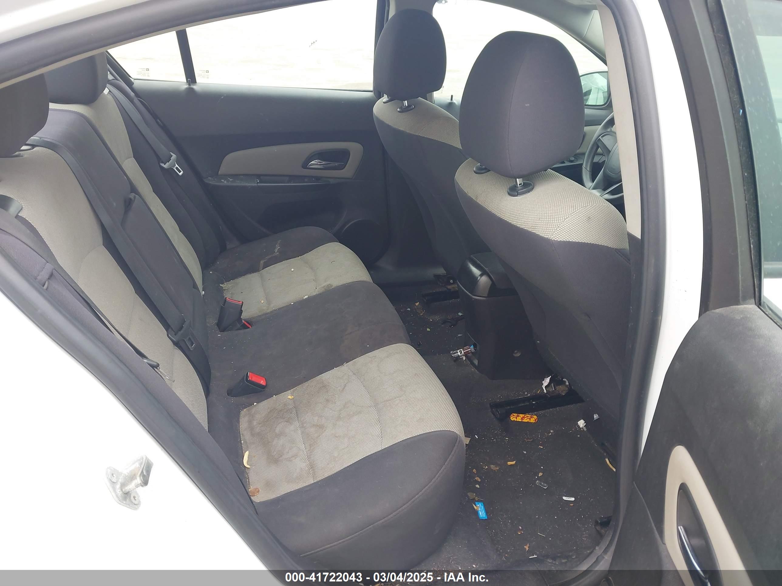 CHEVROLET CRUZE image 8