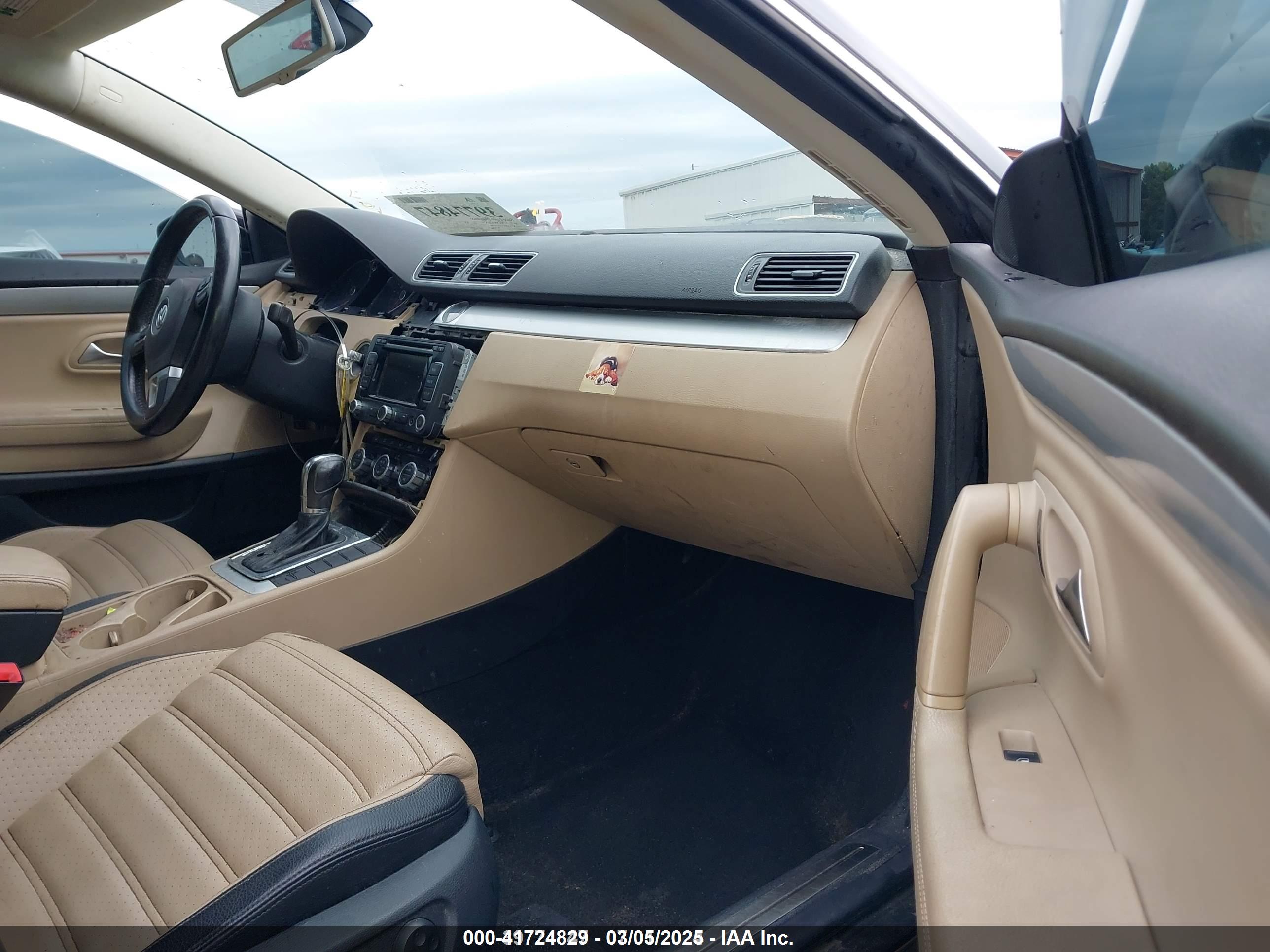 VOLKSWAGEN CC image 5