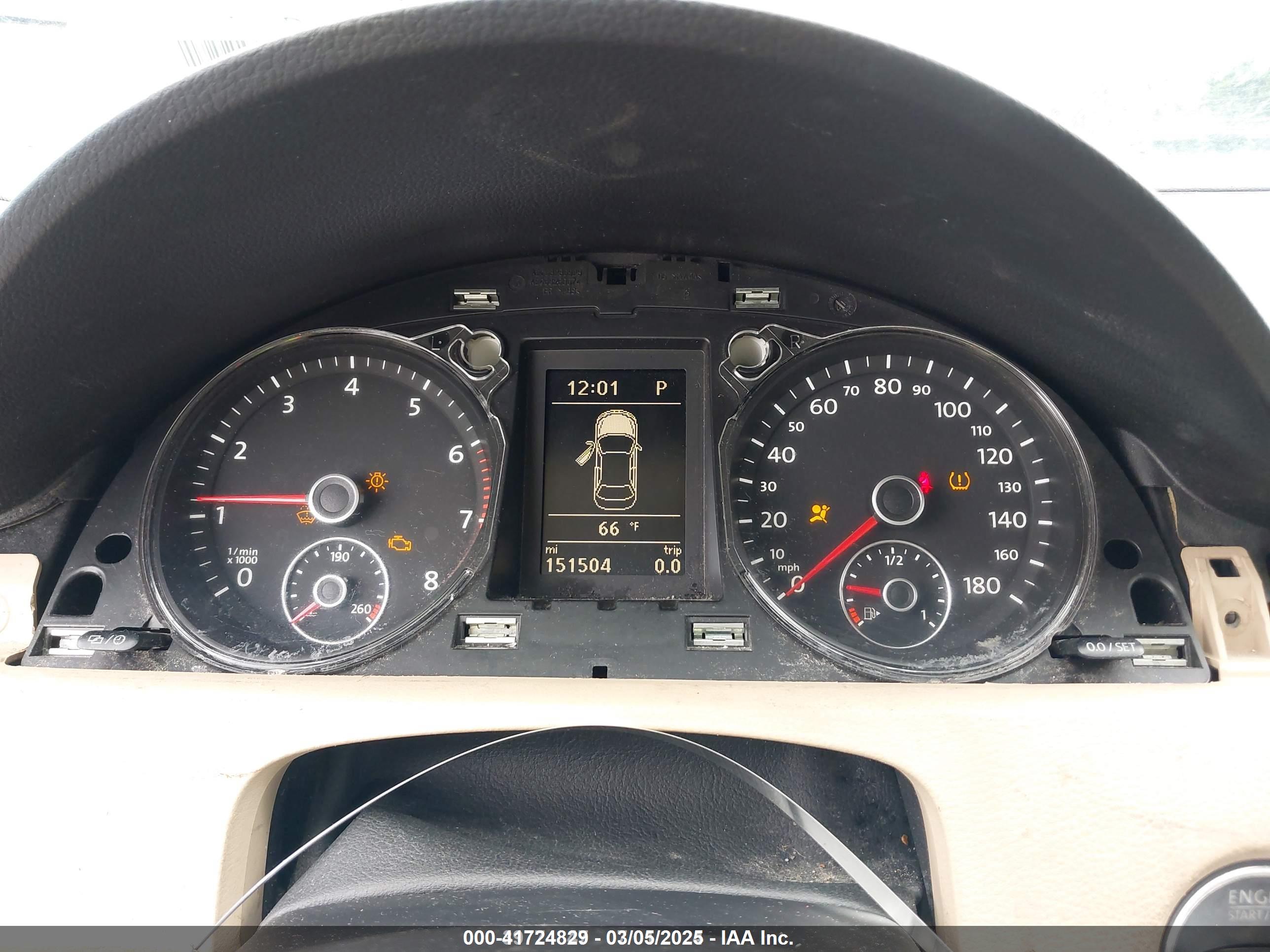 VOLKSWAGEN CC image 7