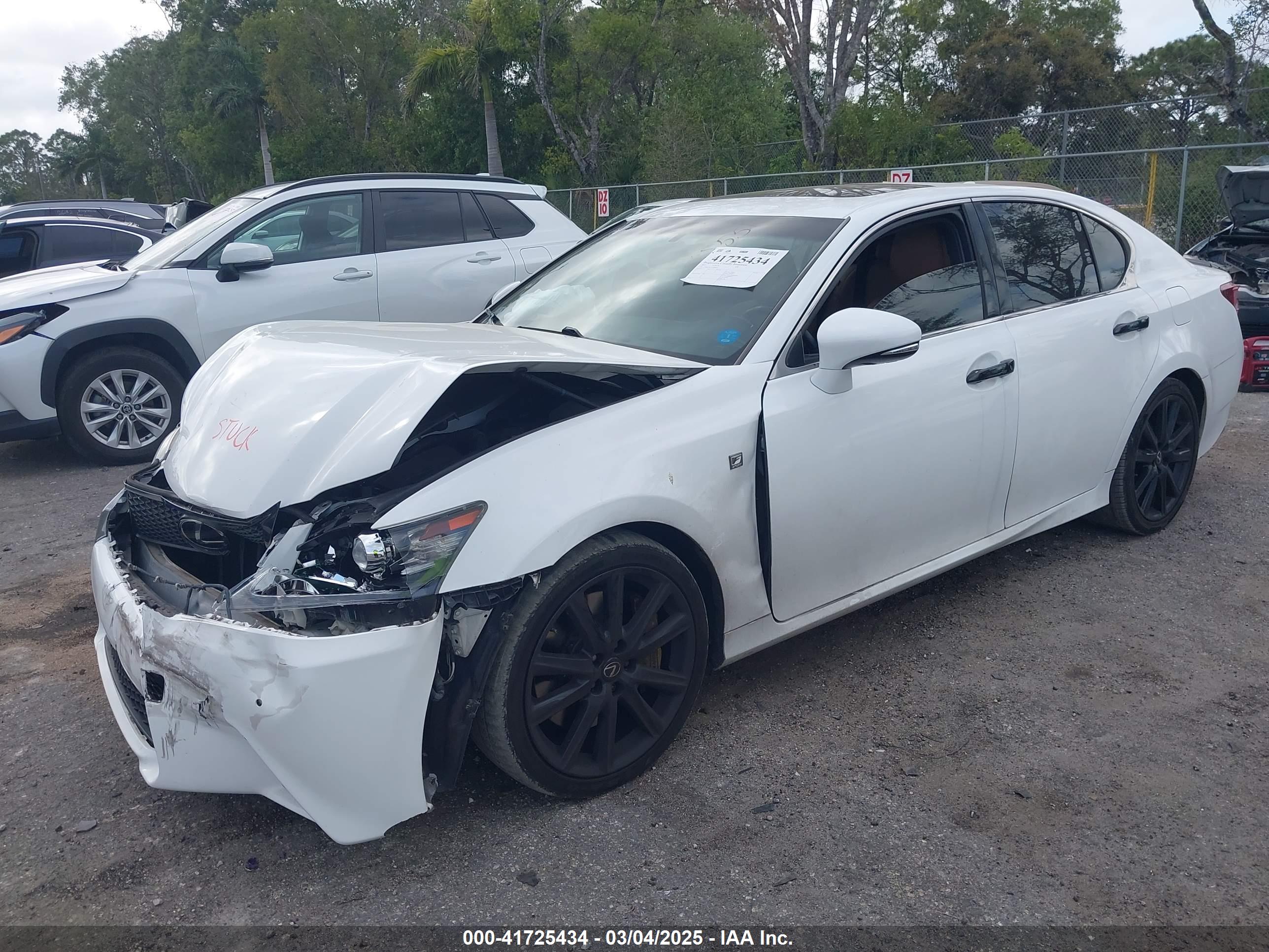 LEXUS GS image 2