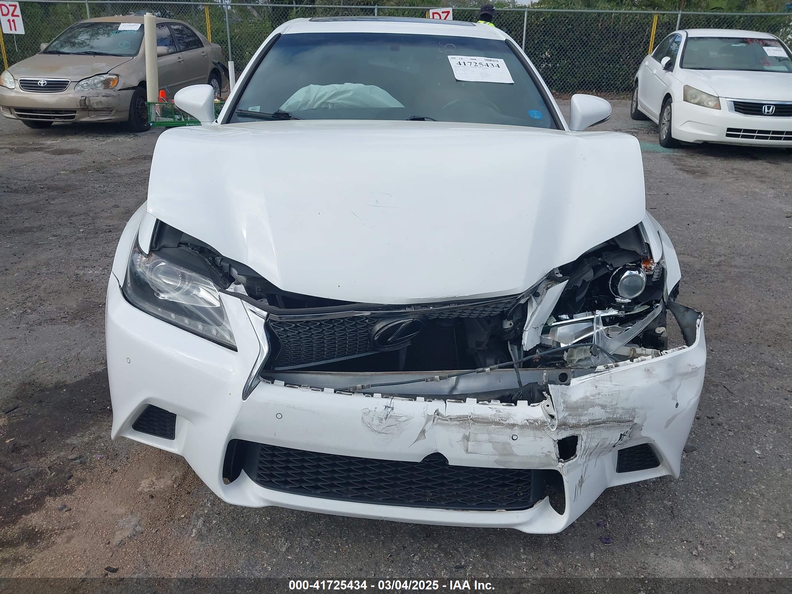 LEXUS GS image 6