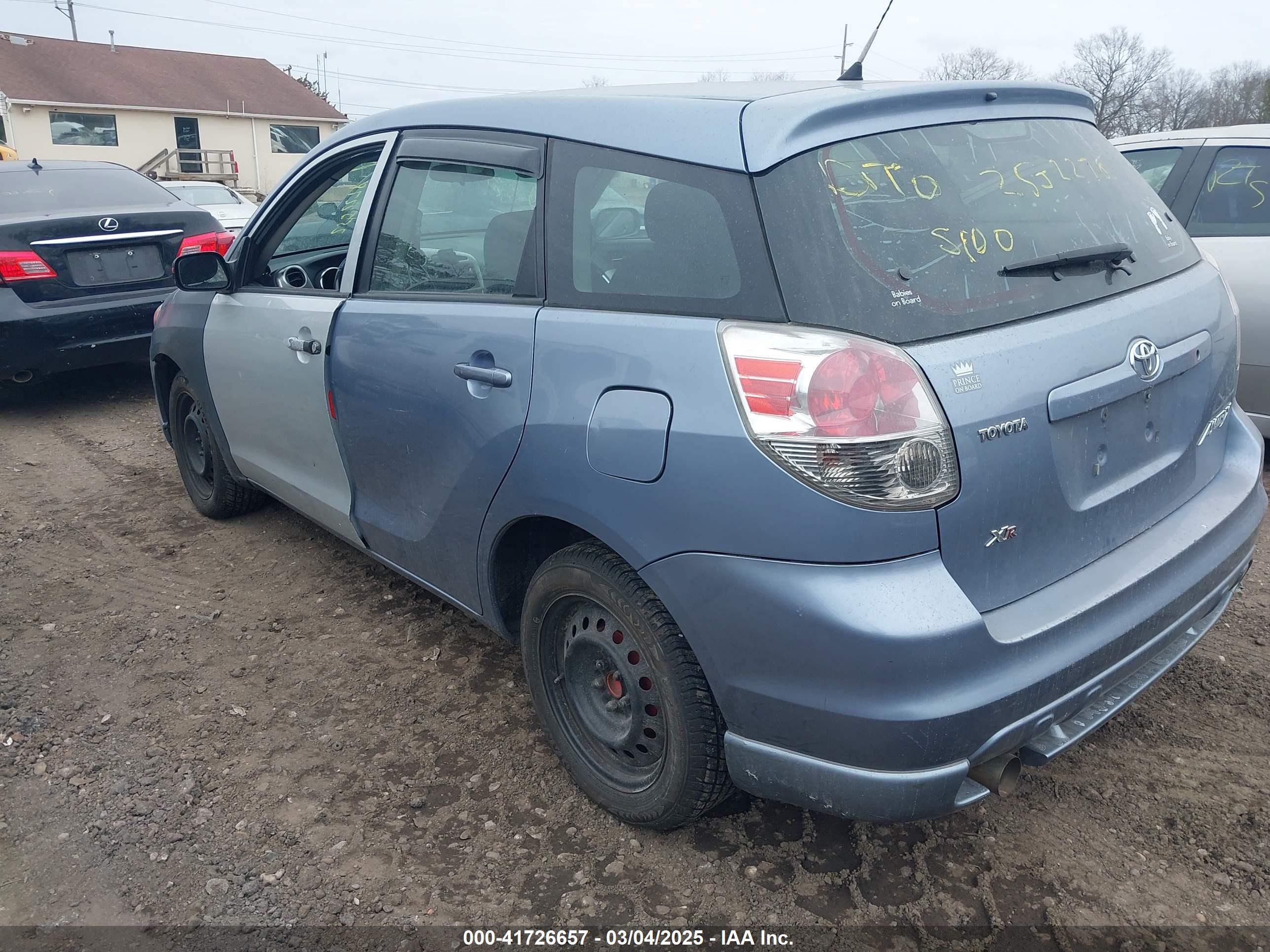 TOYOTA MATRIX image 3