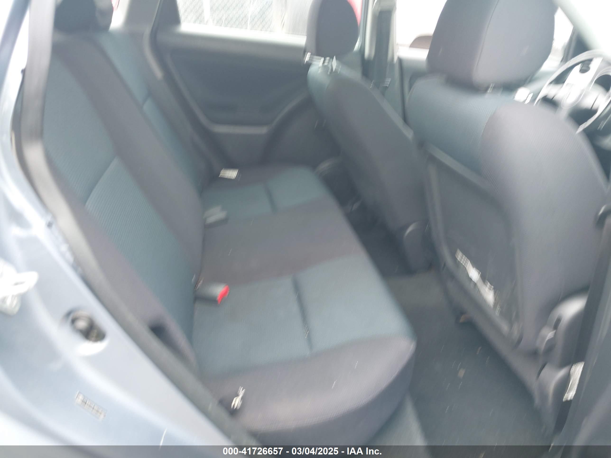 TOYOTA MATRIX image 8