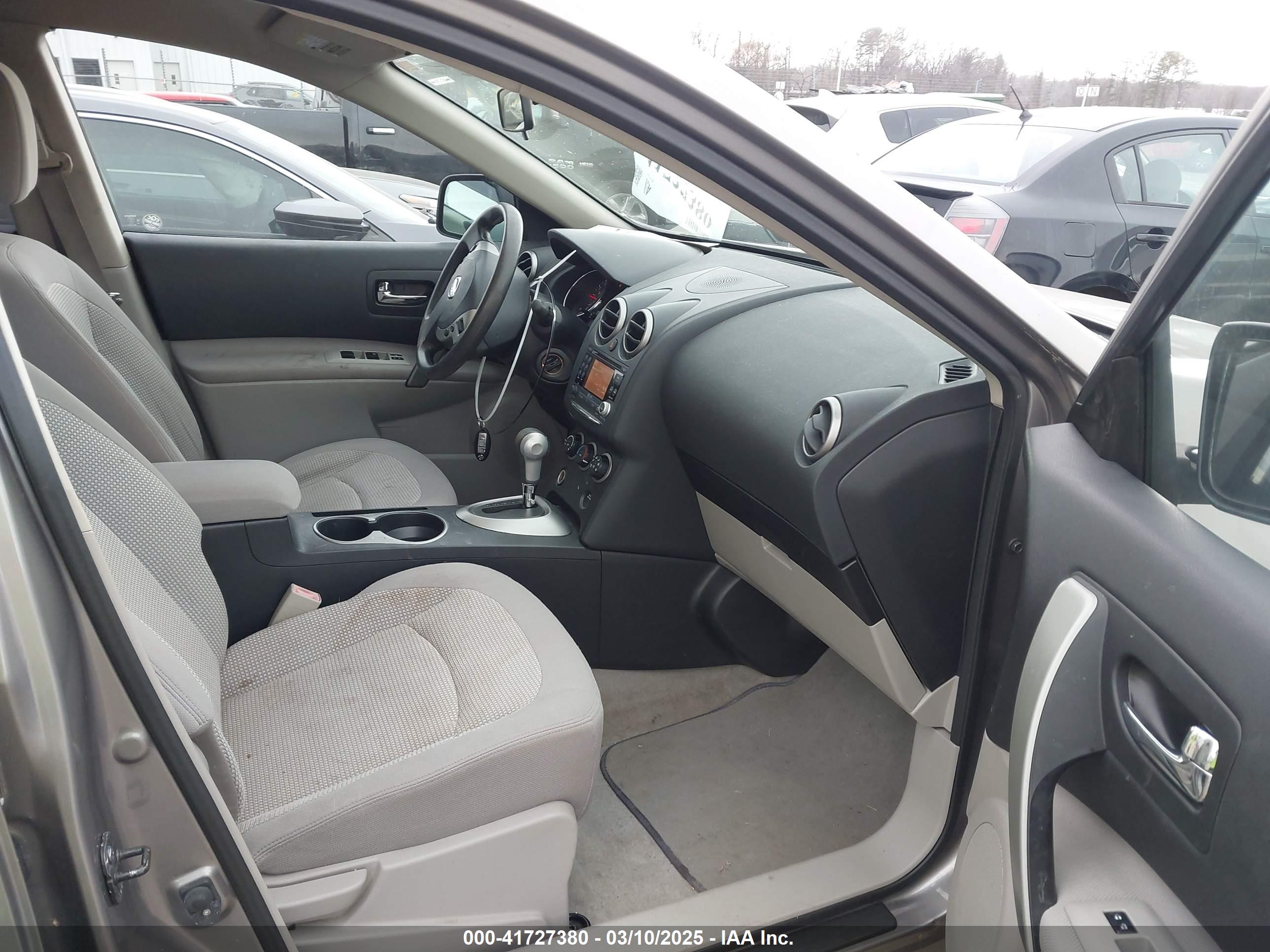 NISSAN ROGUE image 5